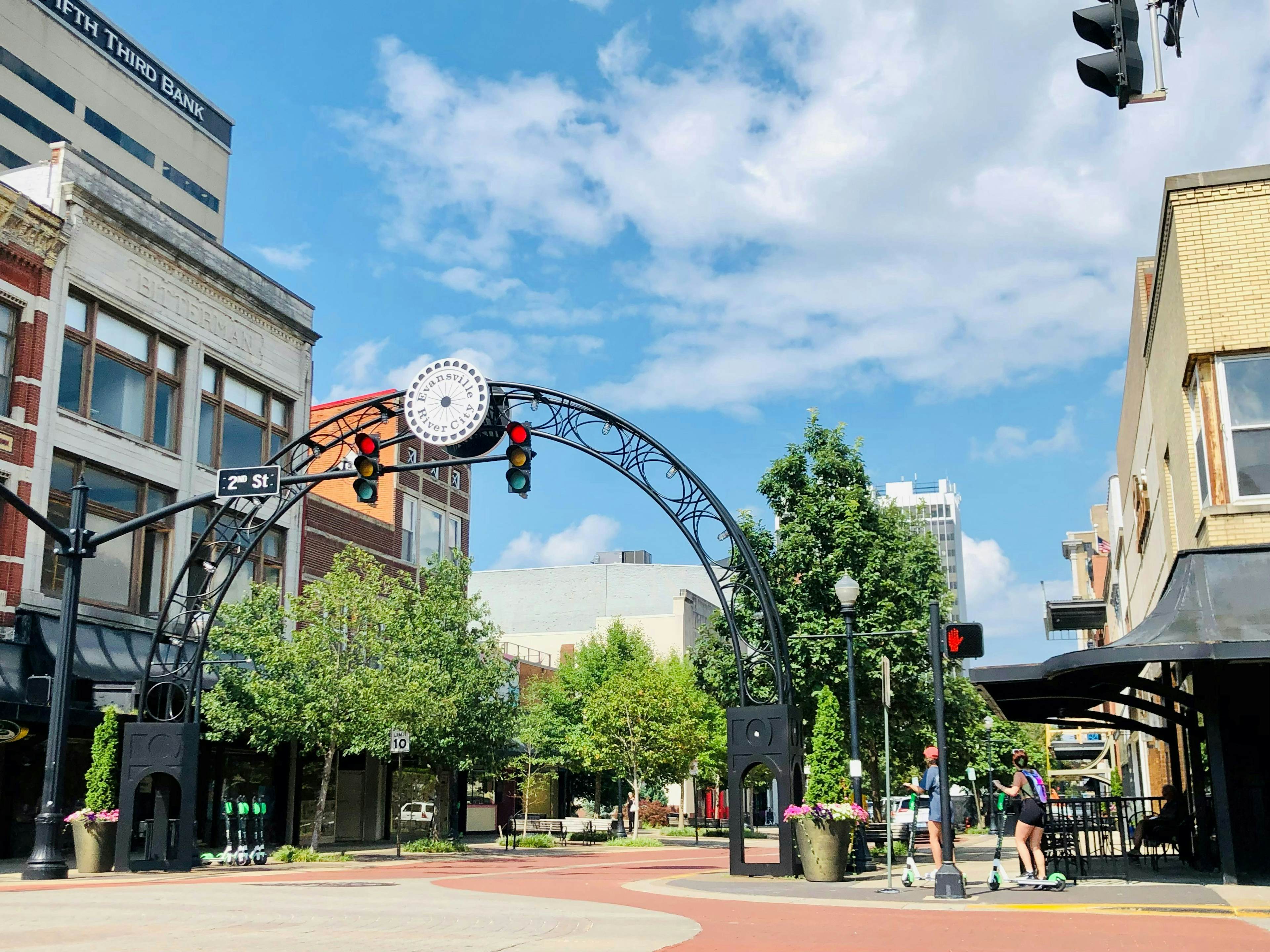 Evansville, IN image