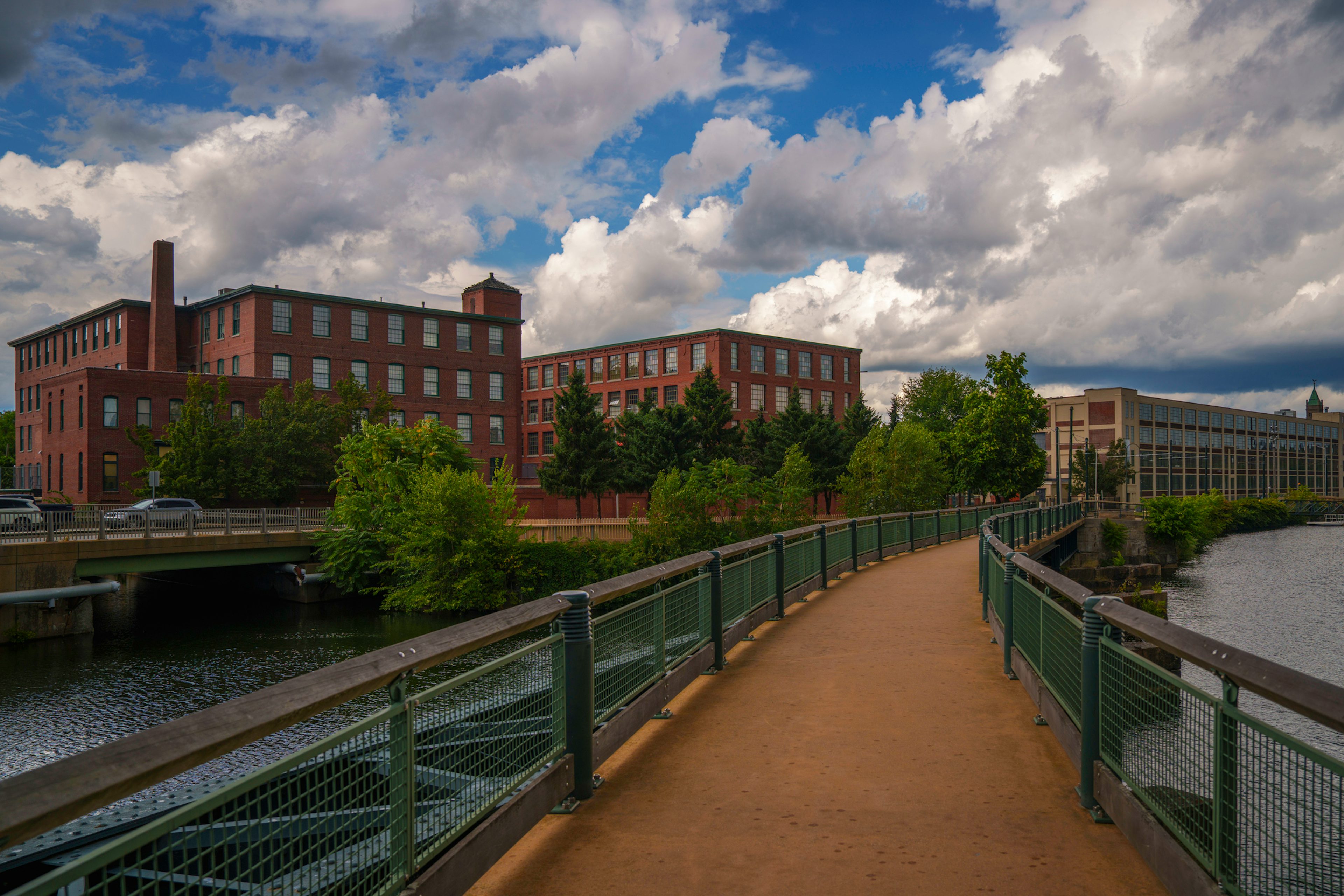 Walking tours in Lowell