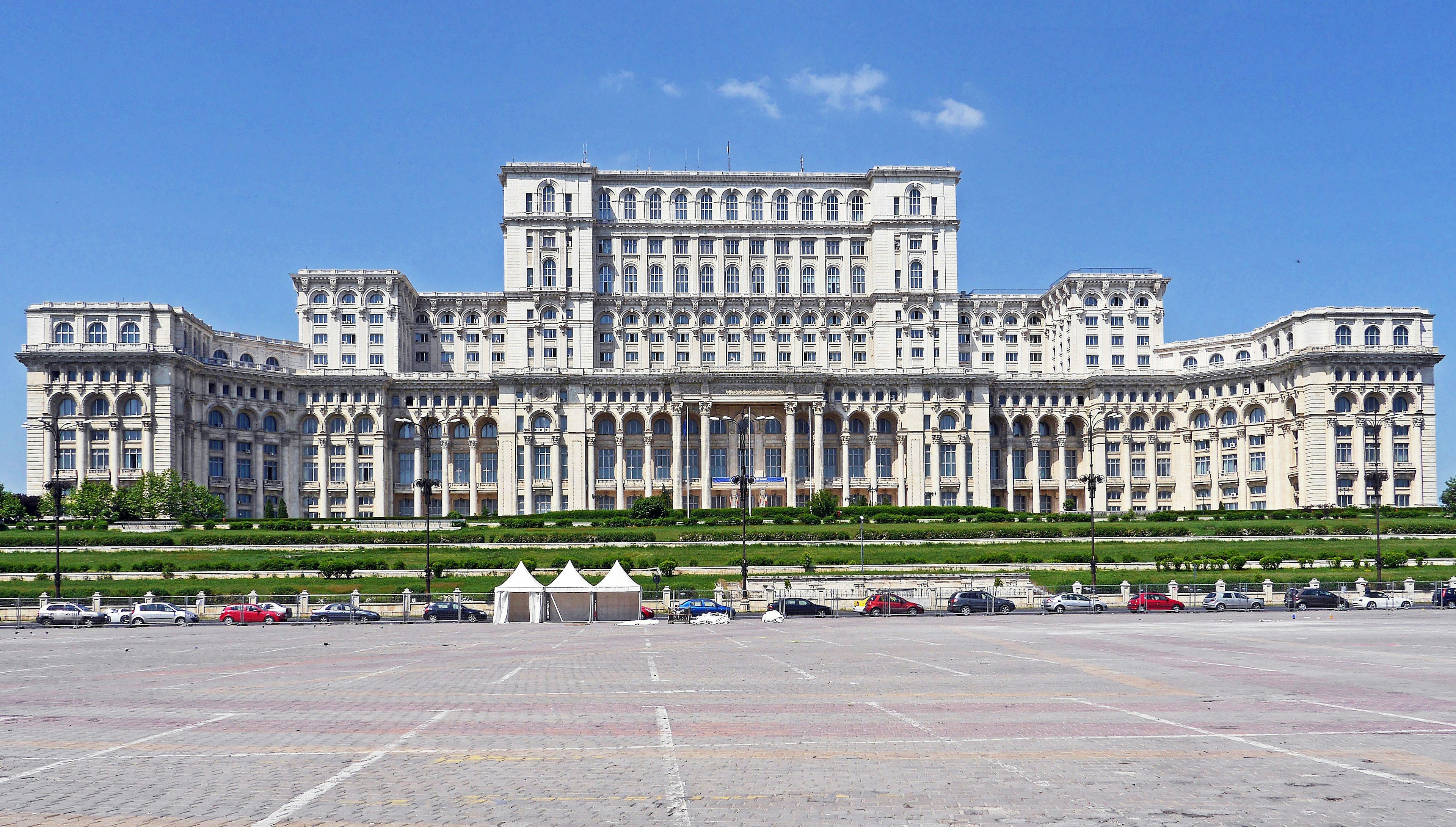 Walking tours in Bucharest