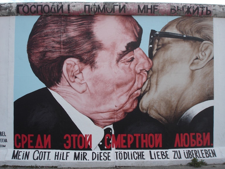 9 Things to Know About Berlin Wall