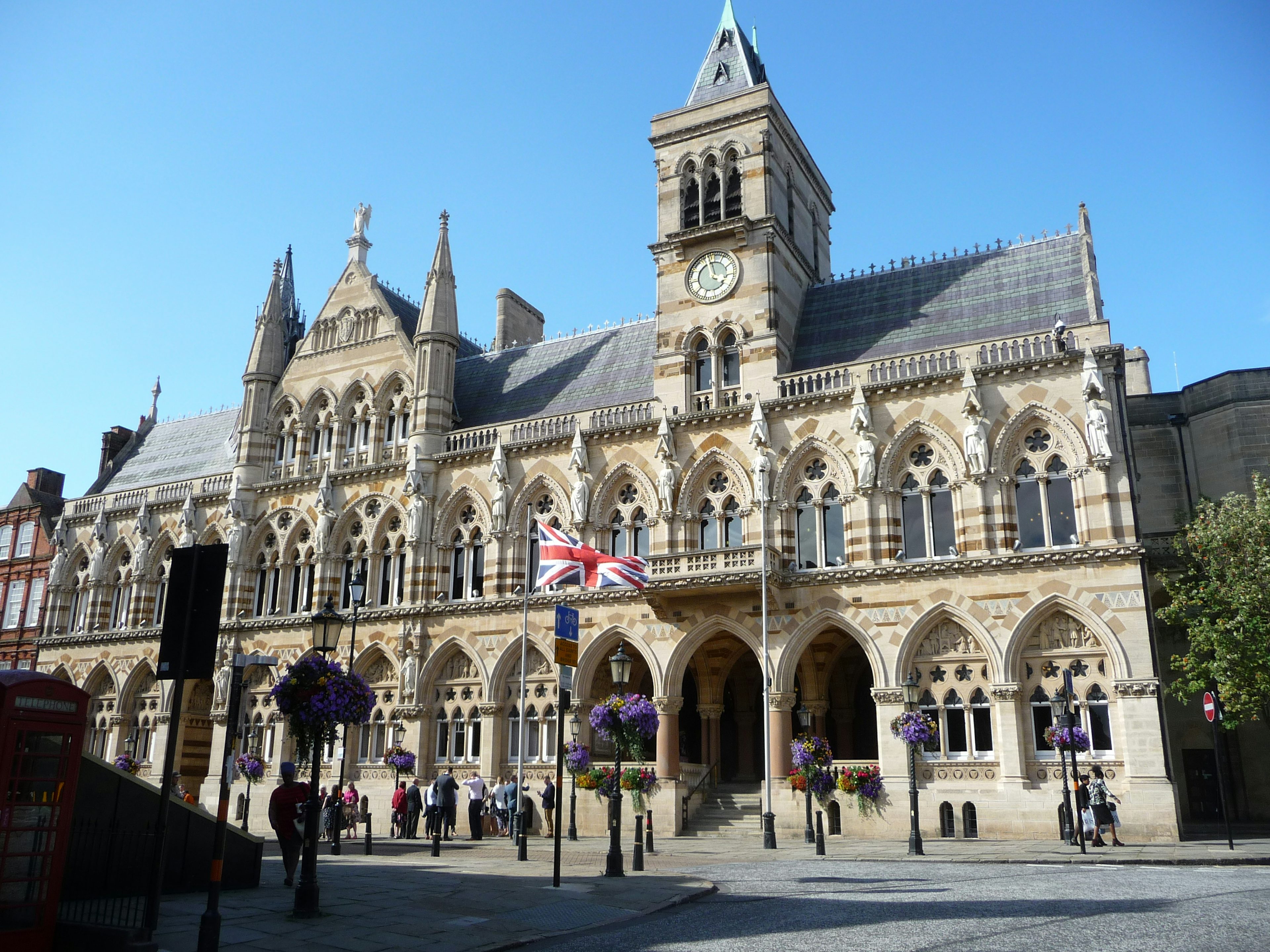 Walking tours in Northampton