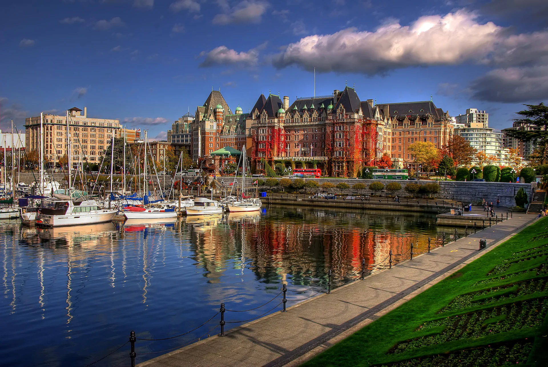 Walking tours in Victoria, BC
