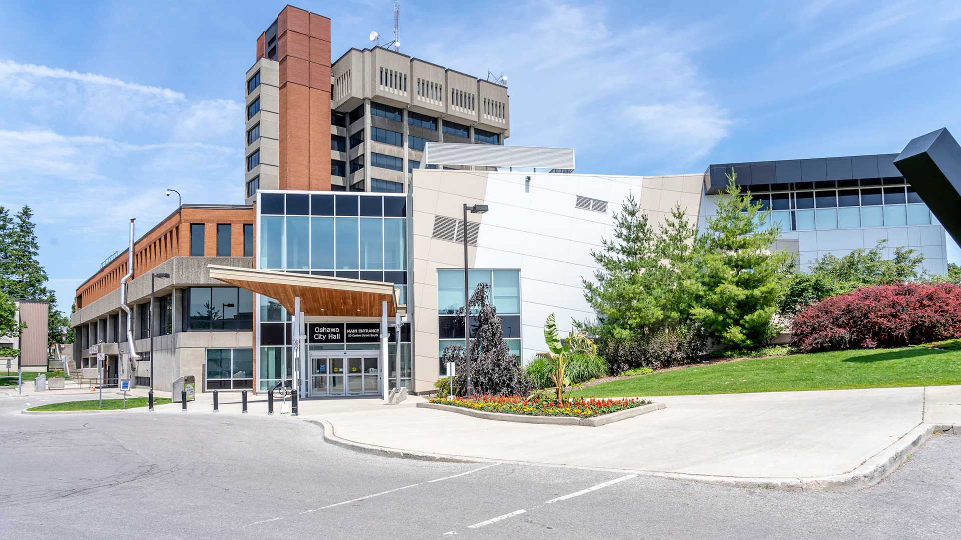 Walking tours in Oshawa