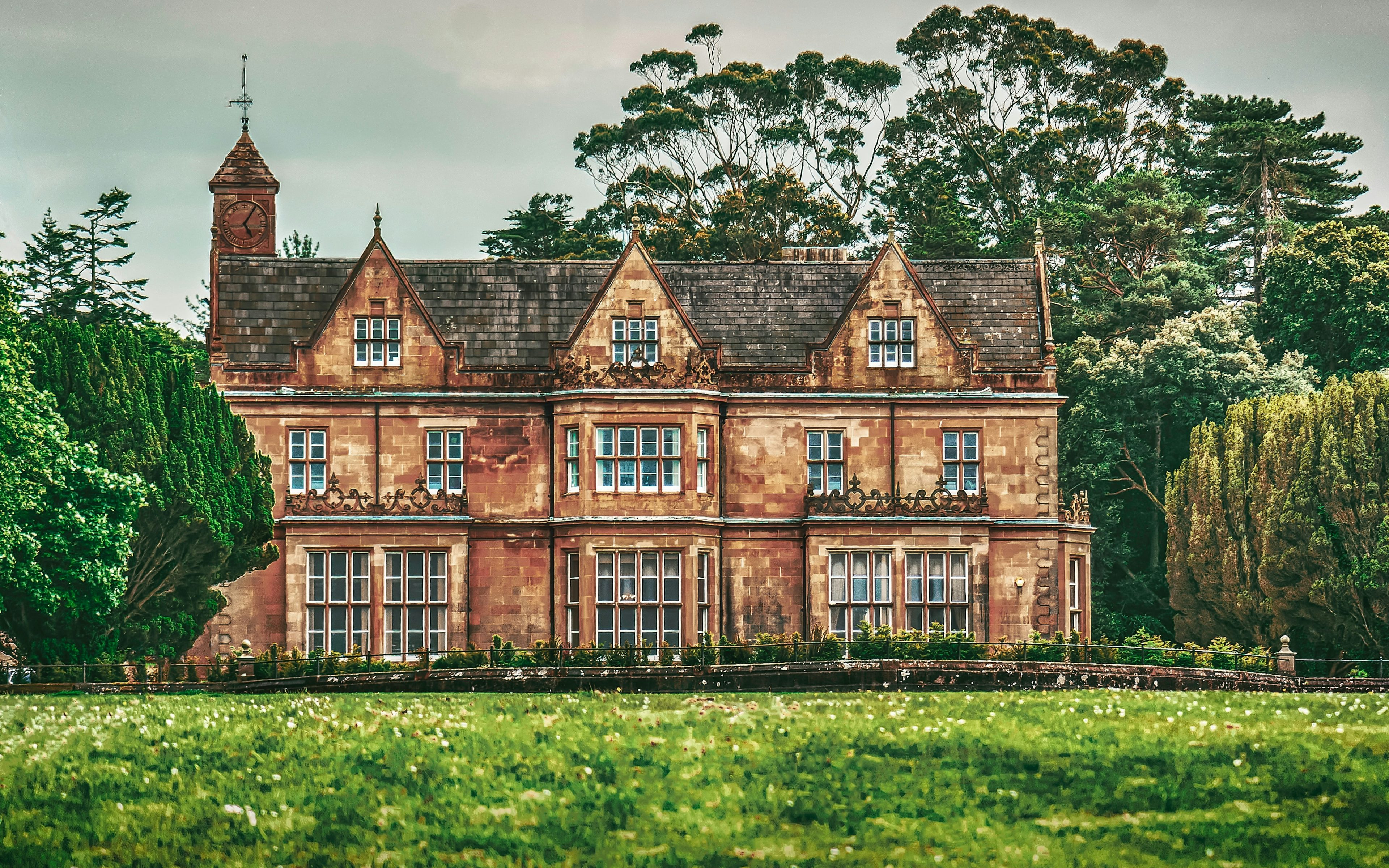 Scavenger Hunts in Bangor, UK