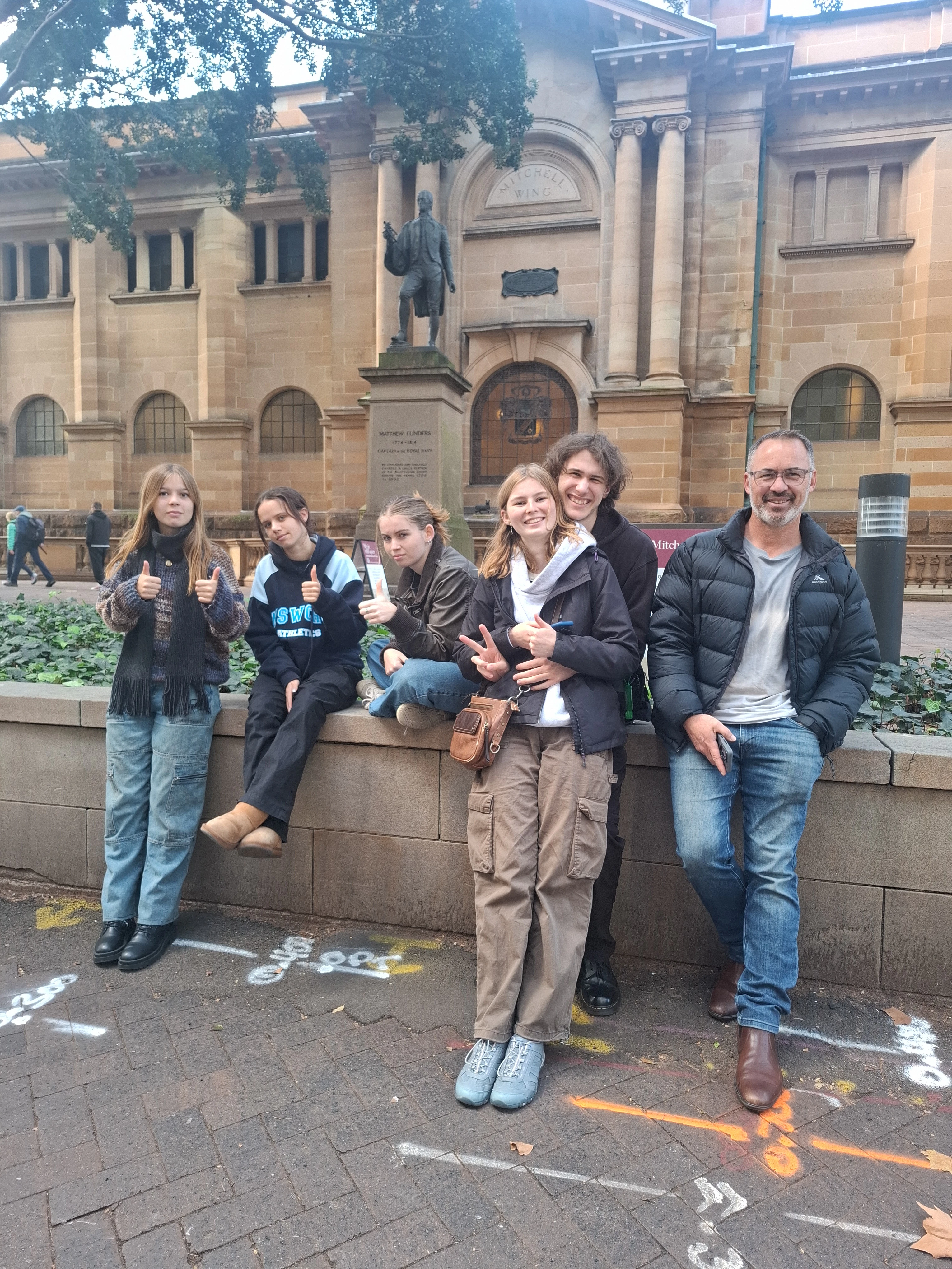 Player exploring Sydney with Questo