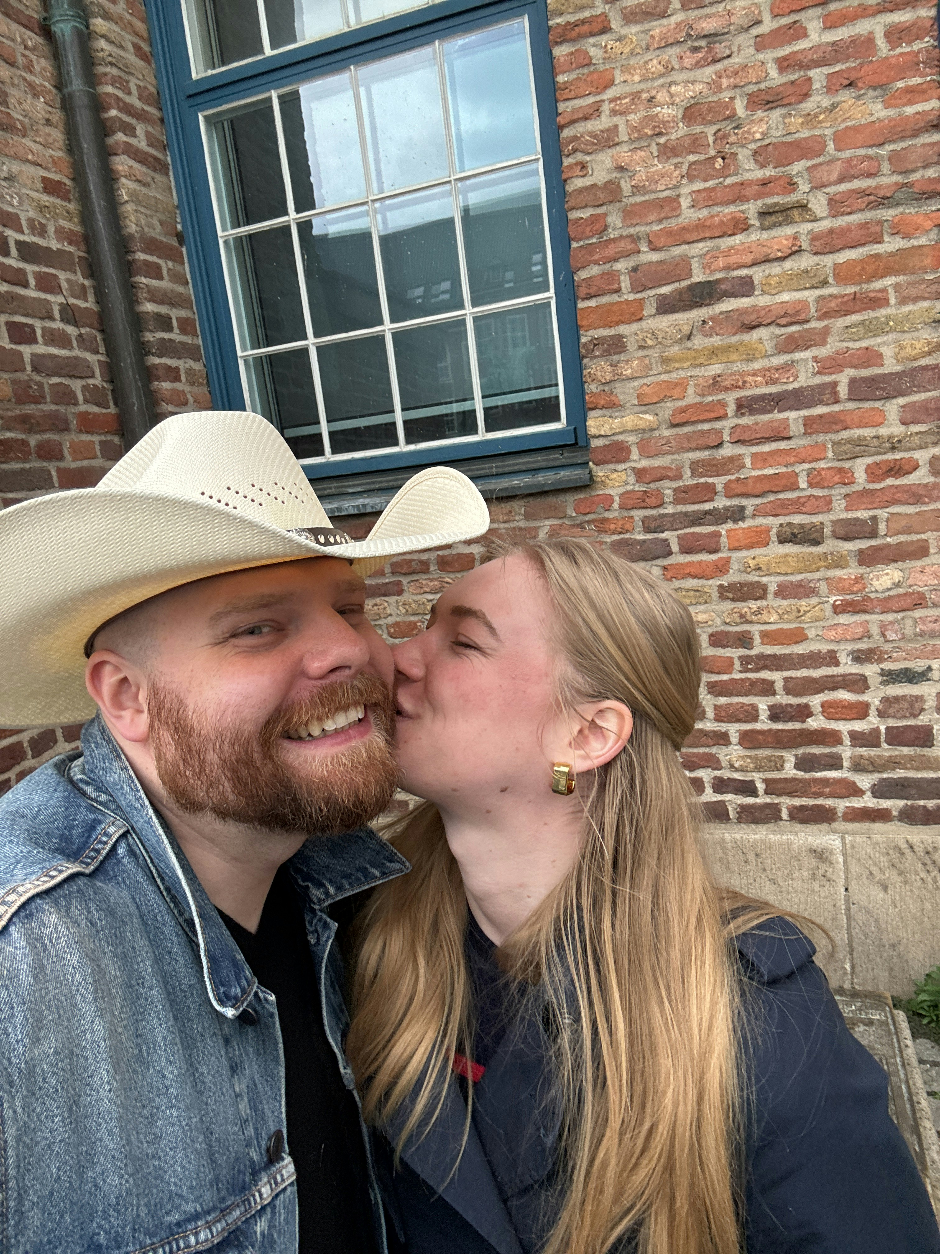 Spelersfoto van Murder Mystery: Löse den Fall in Dusseldorf