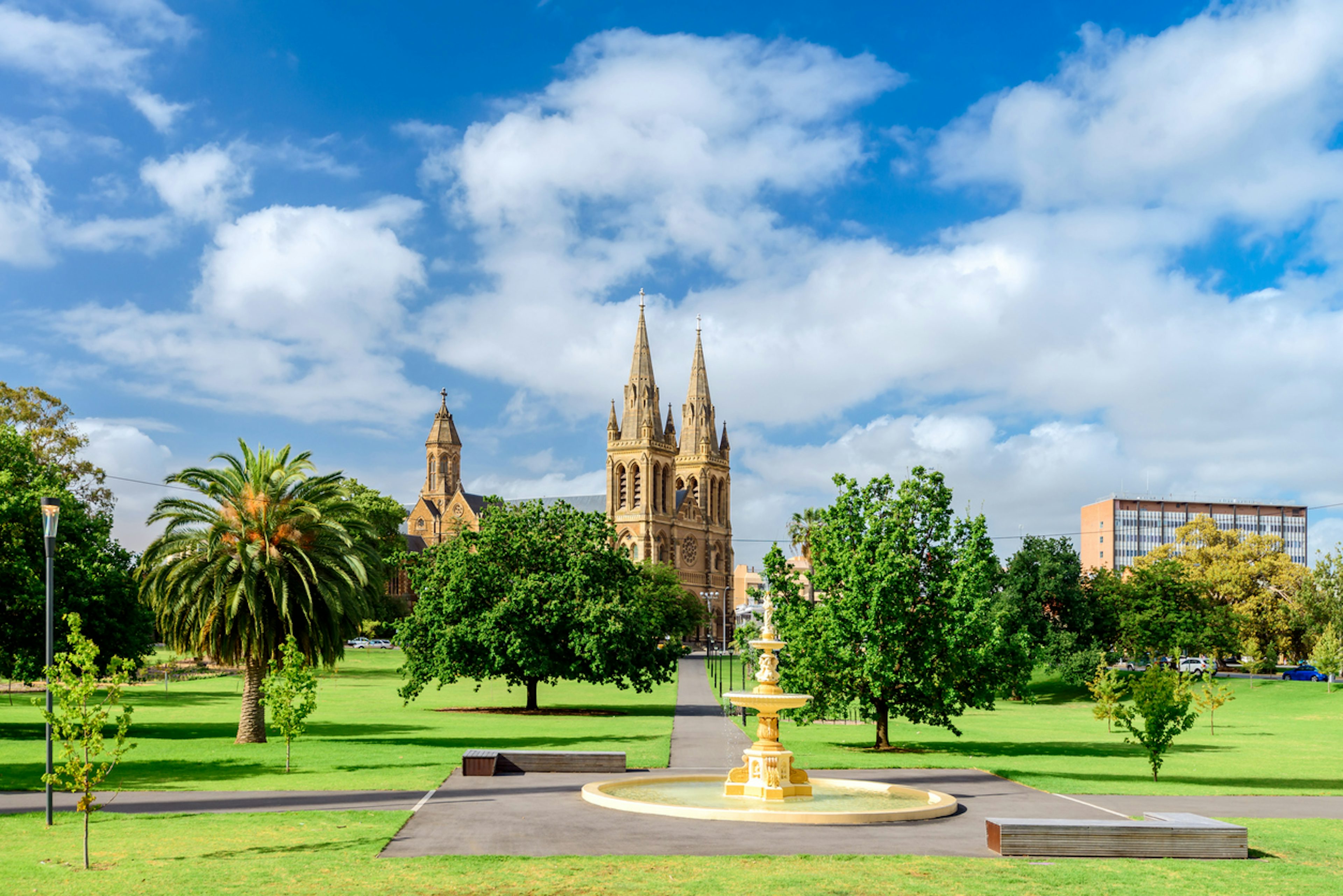 Walking tours in Adelaide