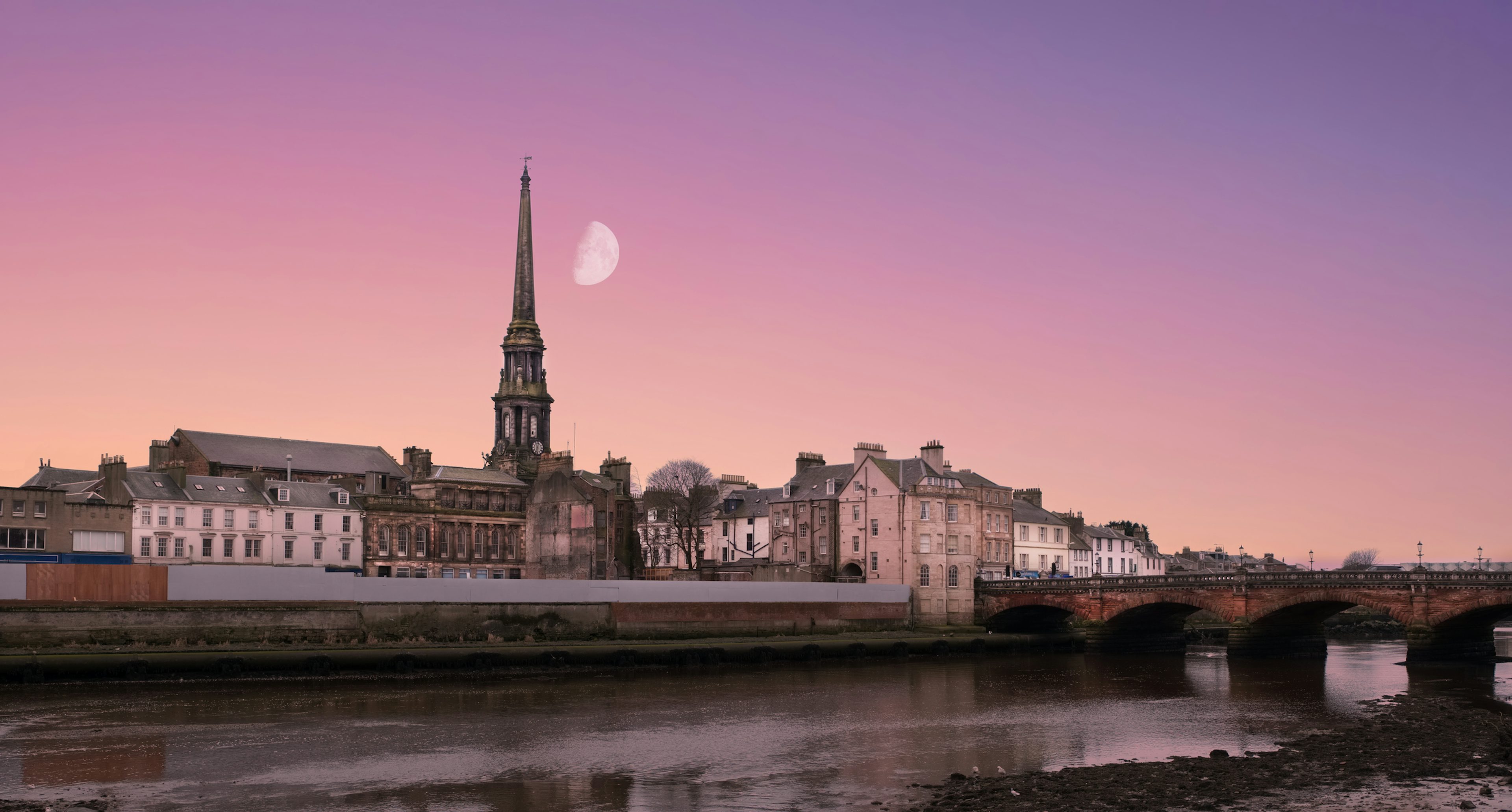 Walking tours in Ayr