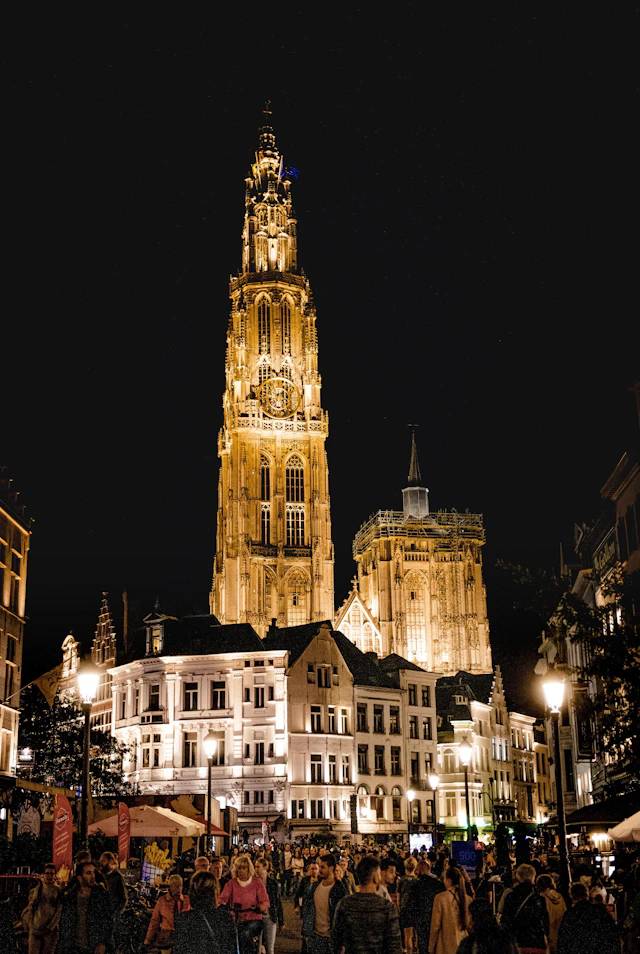 Bar crawl in iconic Antwerp bars