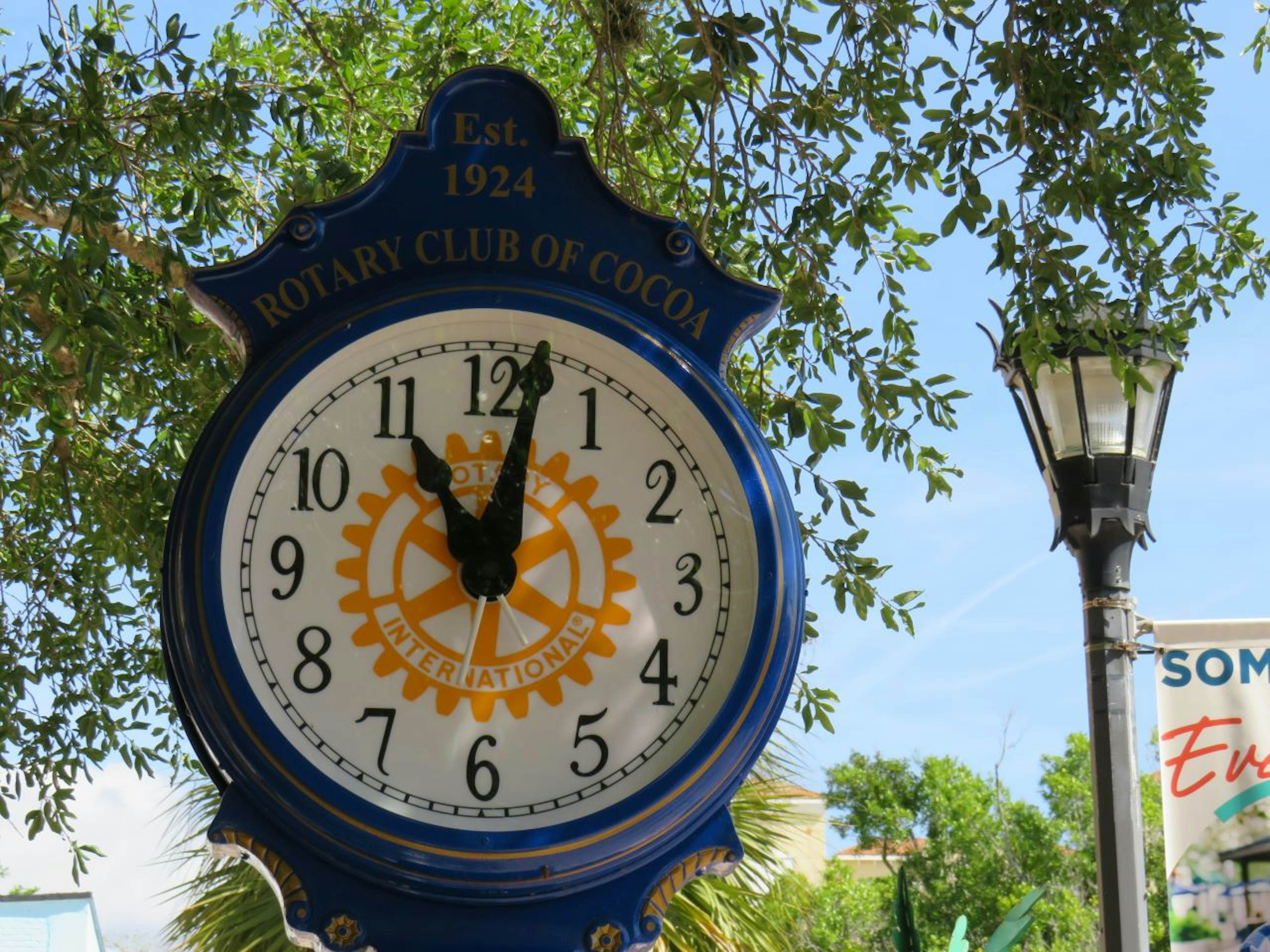Historic Cocoa Village Tour: Mystery Time Capsule Heist Game