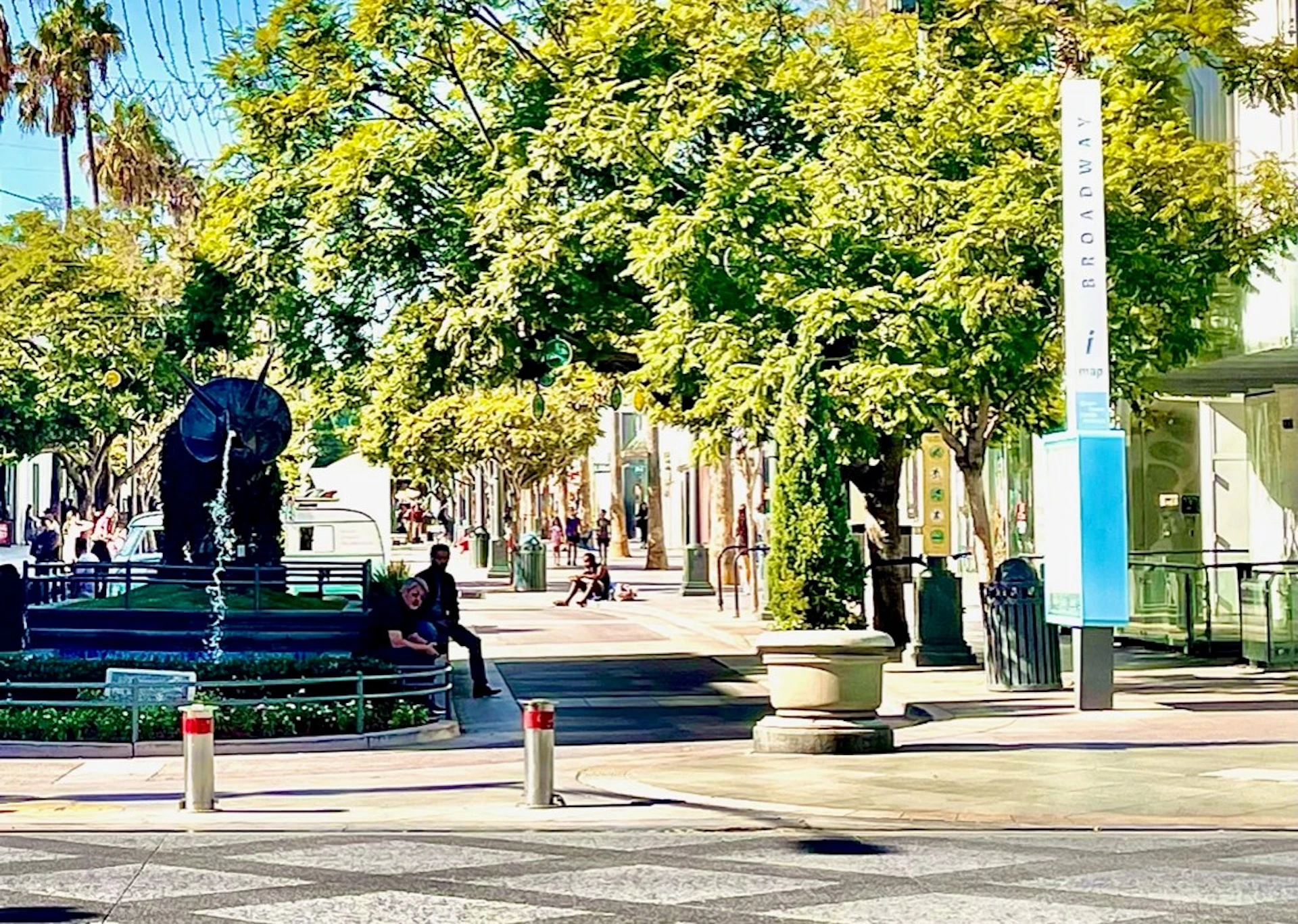 Superhero Support Team: Santa Monica