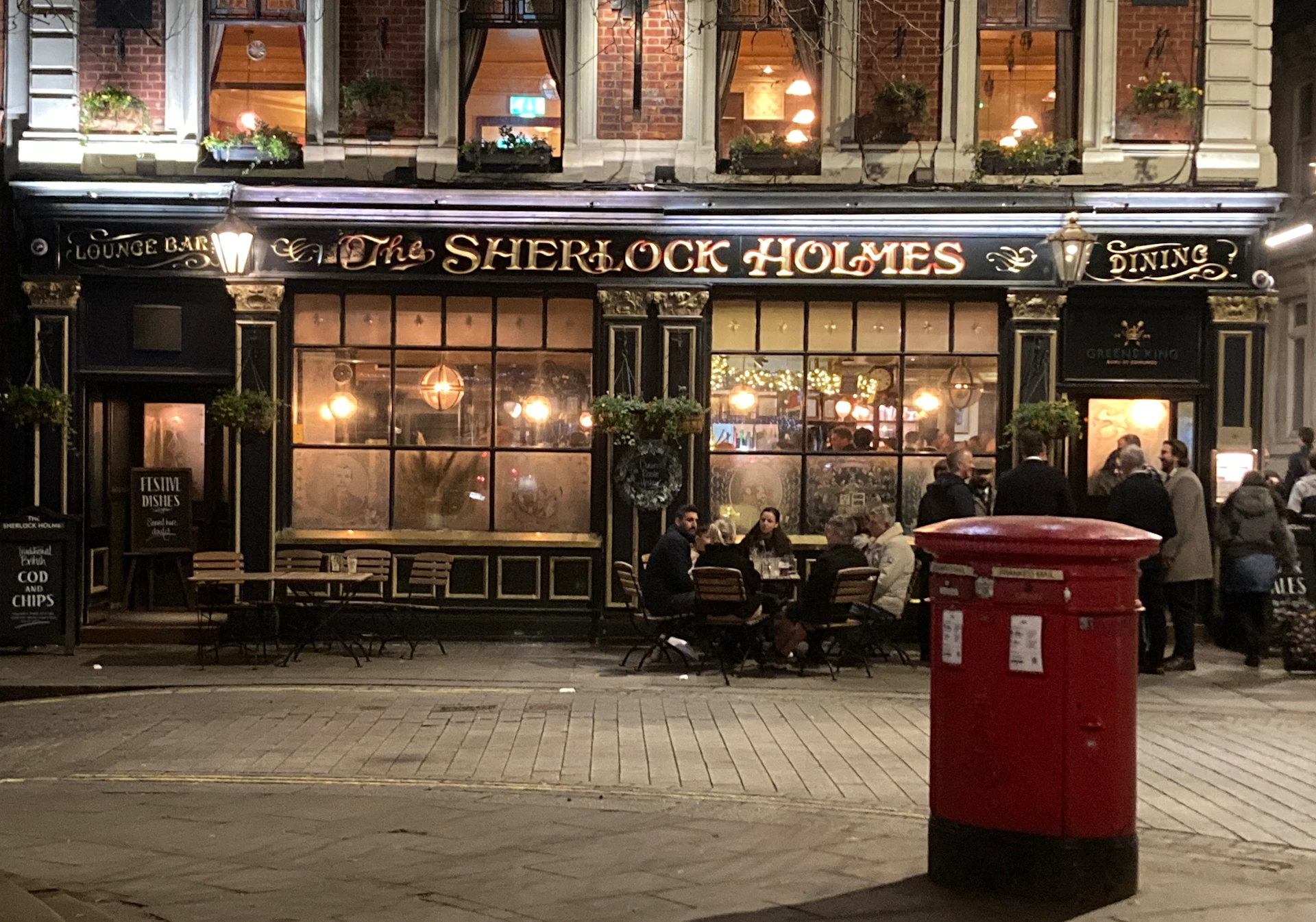 London's lights: Explore Monopoly - Oxford Circus to Trafalgar Square