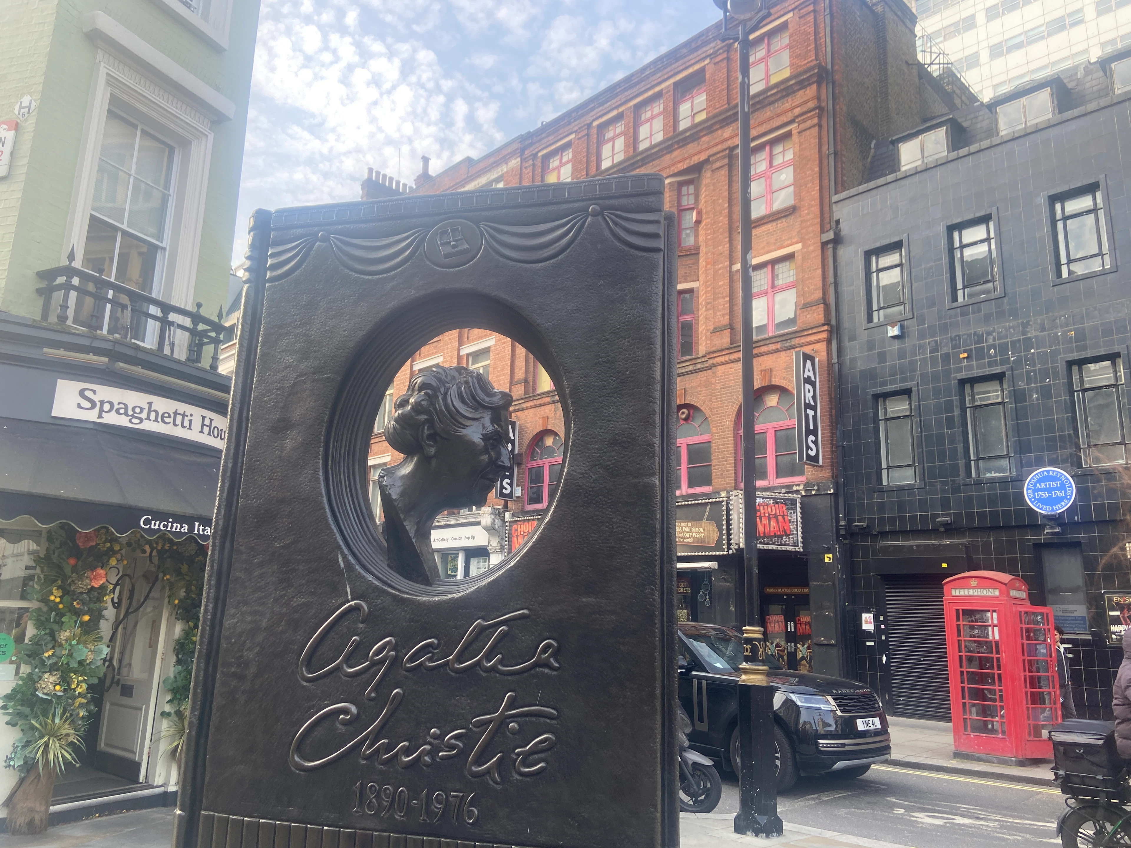 An Agatha Christie themed Quest - The Mystery of Poirot's Pudding