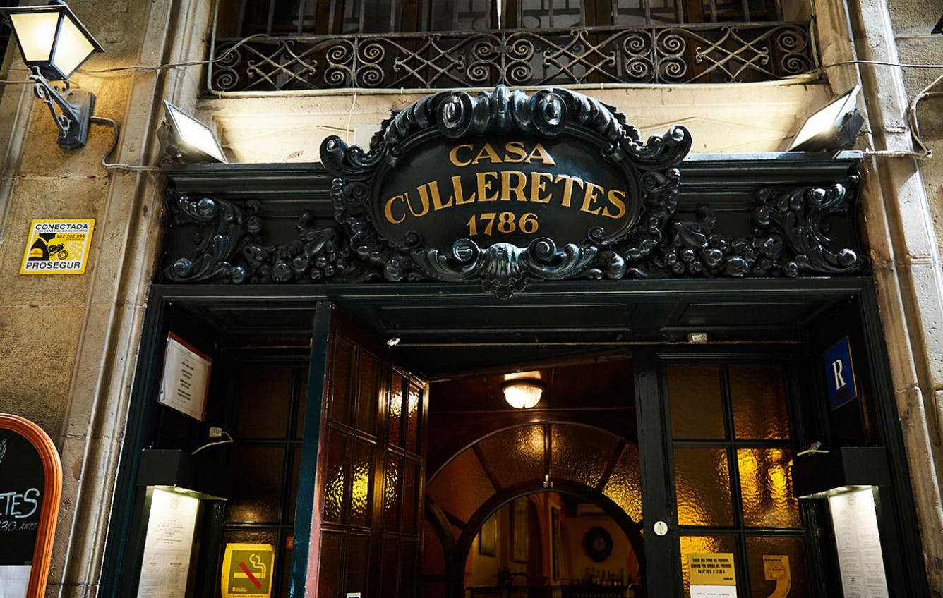 Vintage Barcelona: Historical bars & restaurants image
