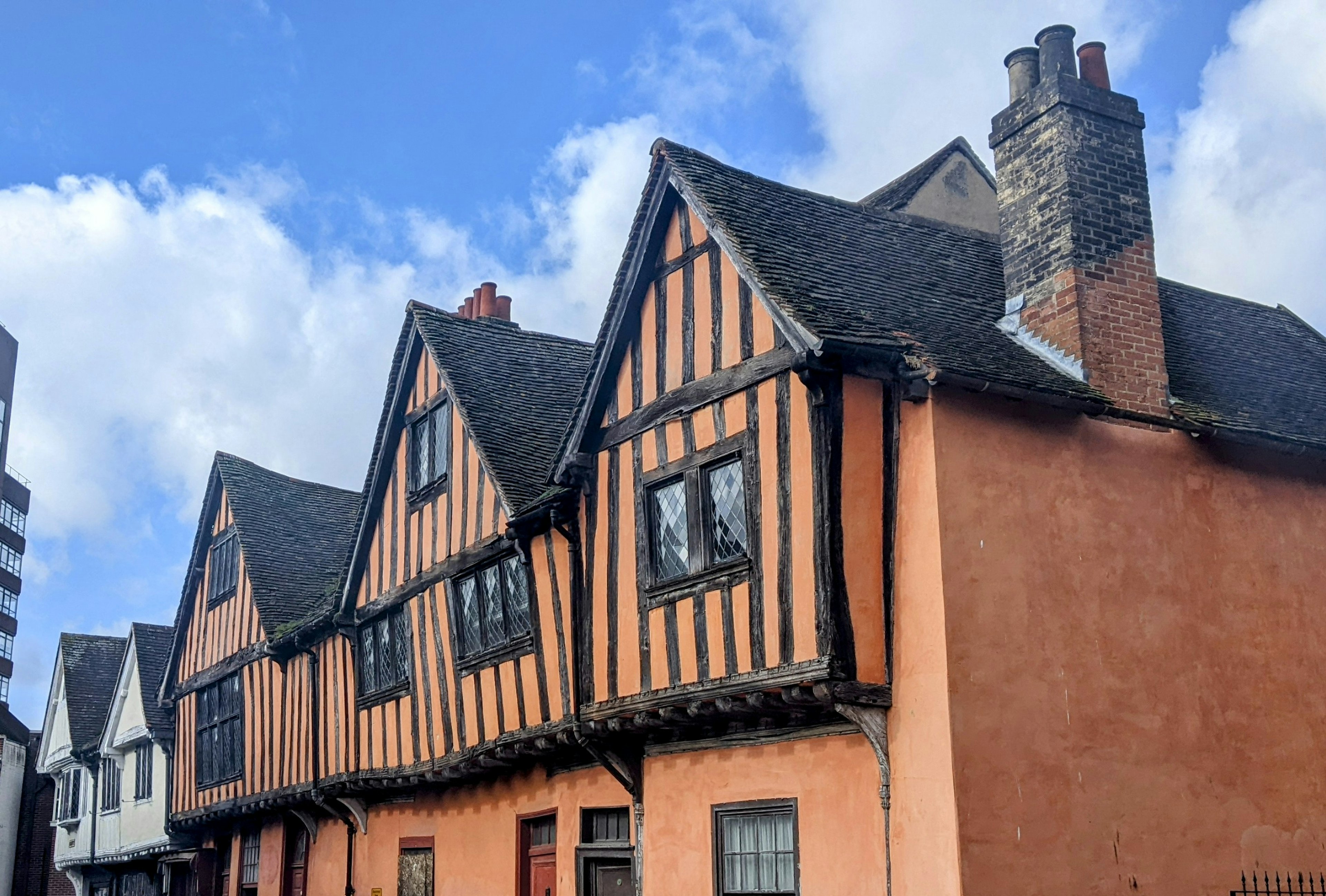 A Walk Through Tudor Ipswich: Wool Merchant’s Journey Walking Tour & Escape Game