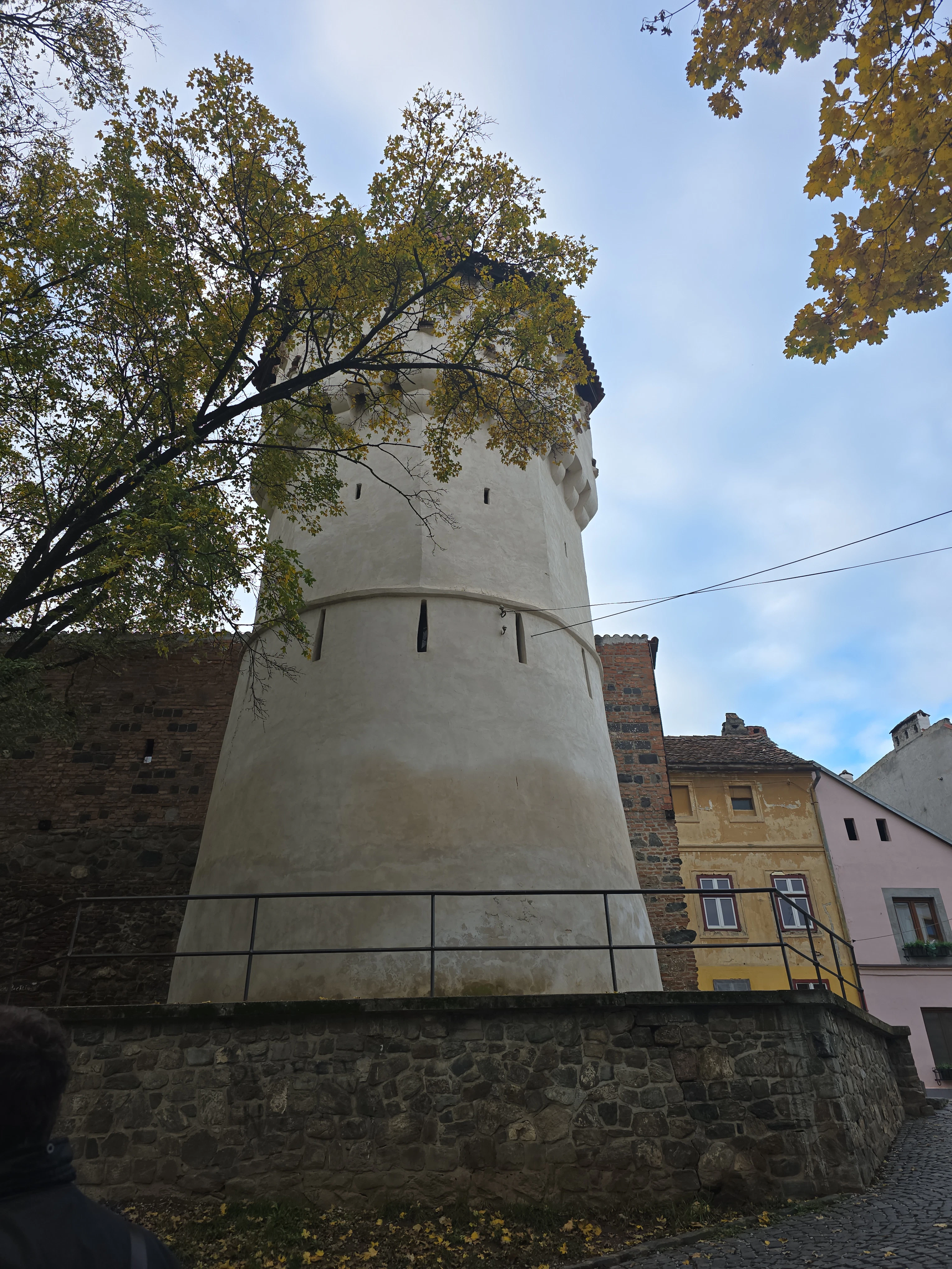 Speler verkent Sibiu met Questo