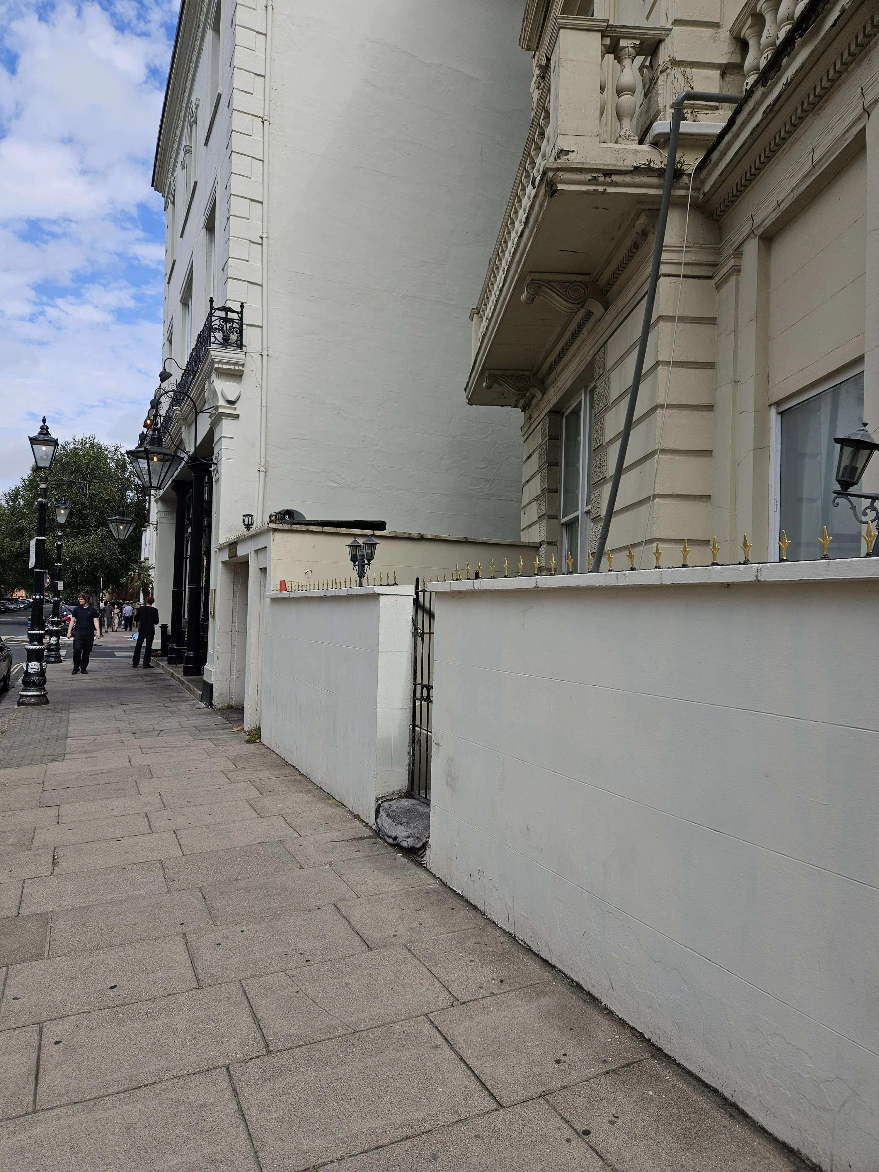 Player photo from Little Venice London: A Journey Through Lost Memories walking tour in London