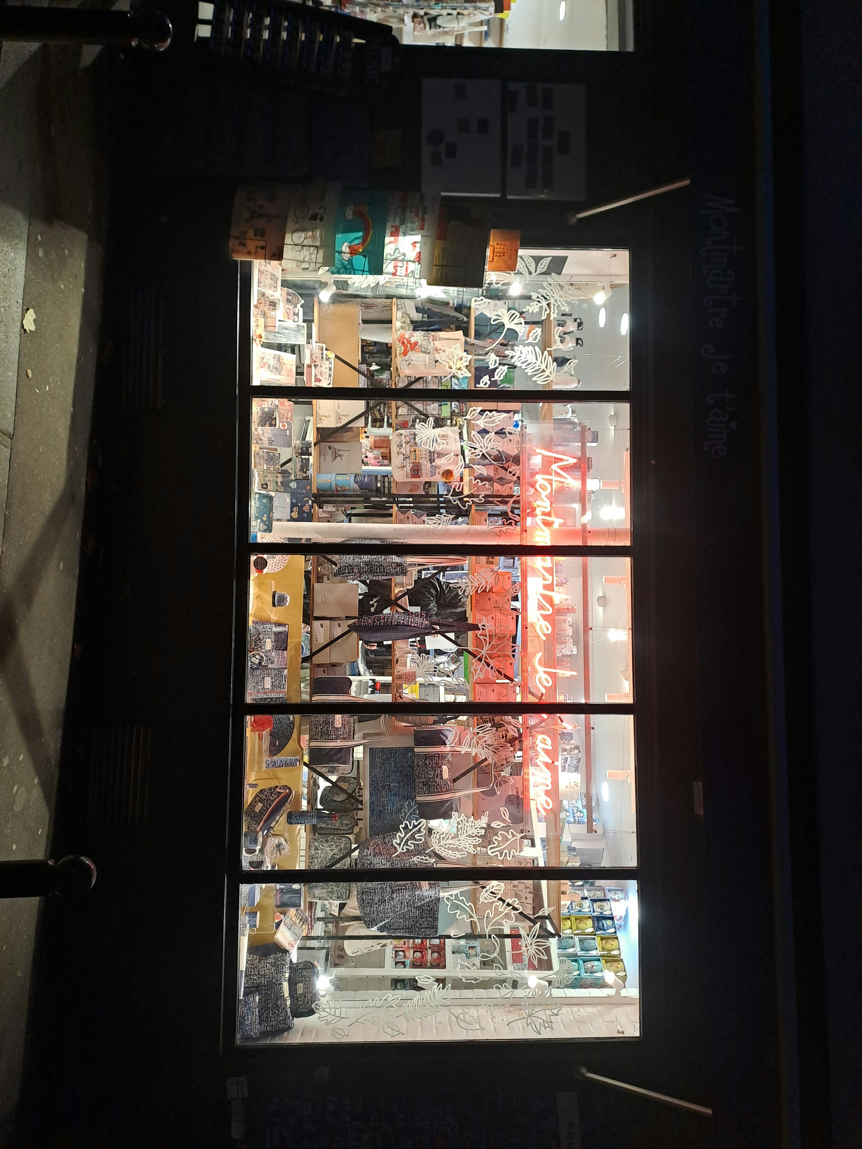 Player photo from Voice of Paris: The Ghost of Edith Piaff walking tour in Paris