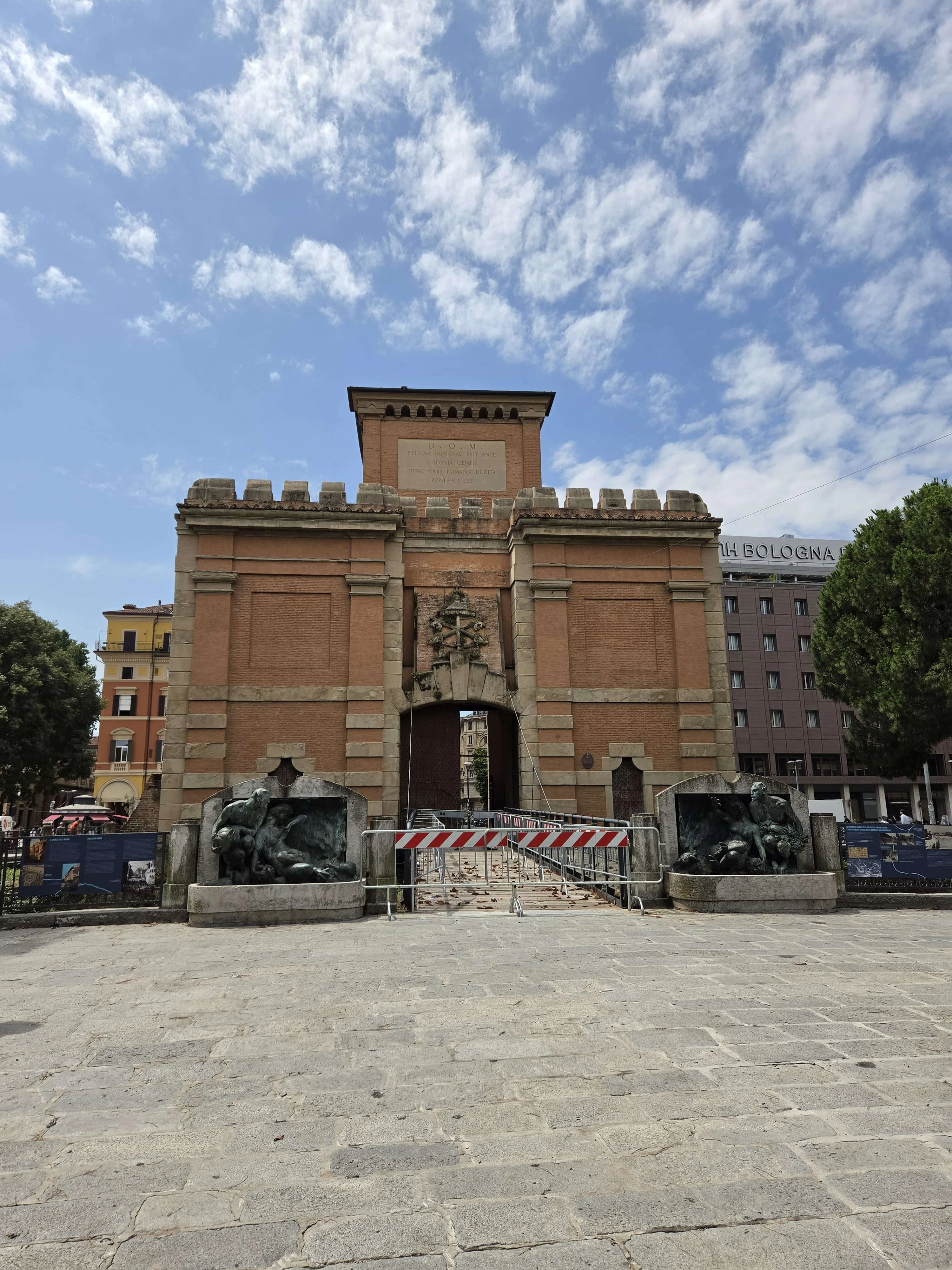 Player photo from Old Town Bologna: Murder Mystery walking tour in Bologna