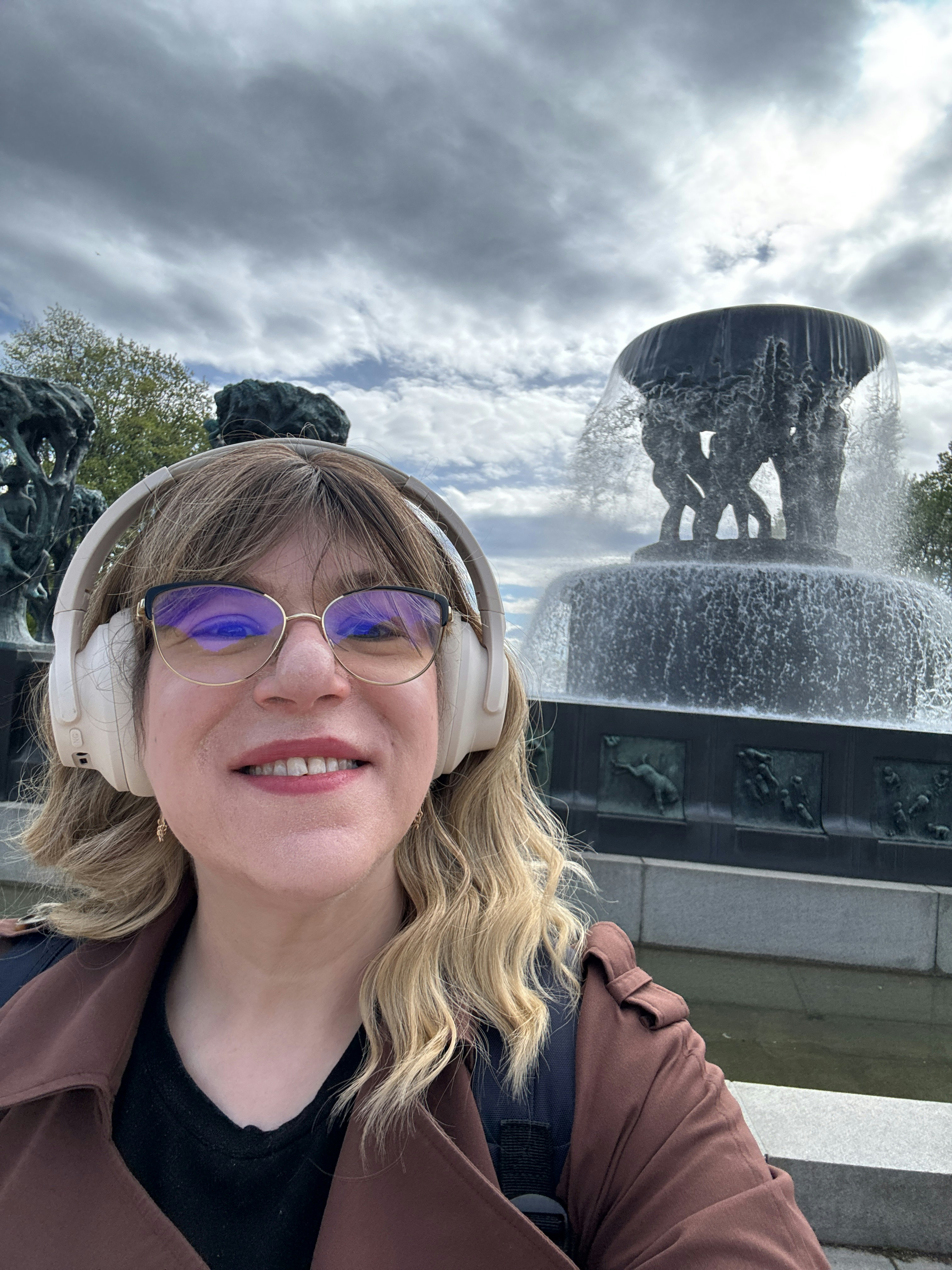 Player photo from Oslo's Vigeland Park: Alien threat walking tour in Oslo
