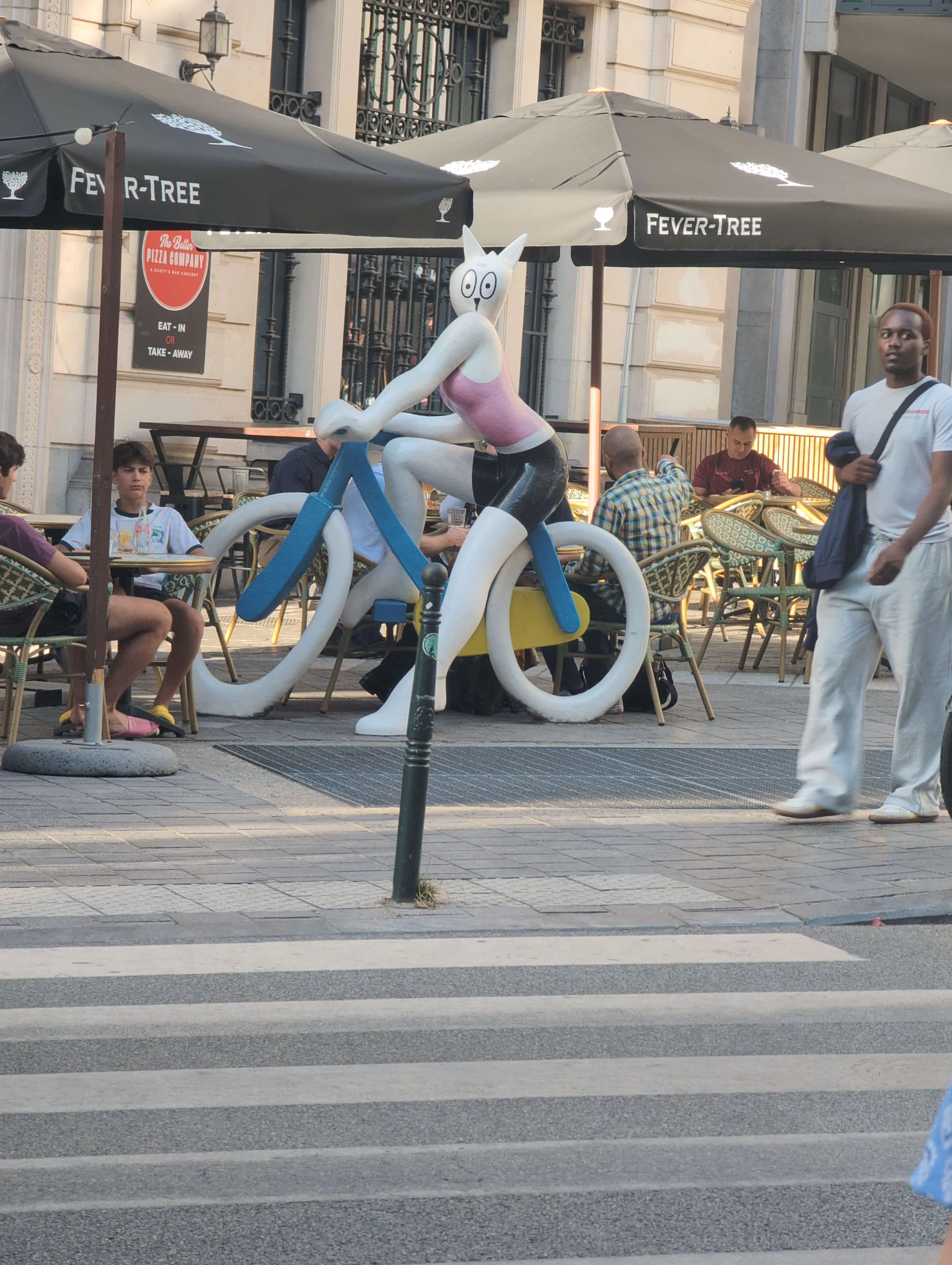 Player photo from Brussels, Capital of Comics: Heraclaws and Pawstrid and the Magical Murals walking tour in Brussels