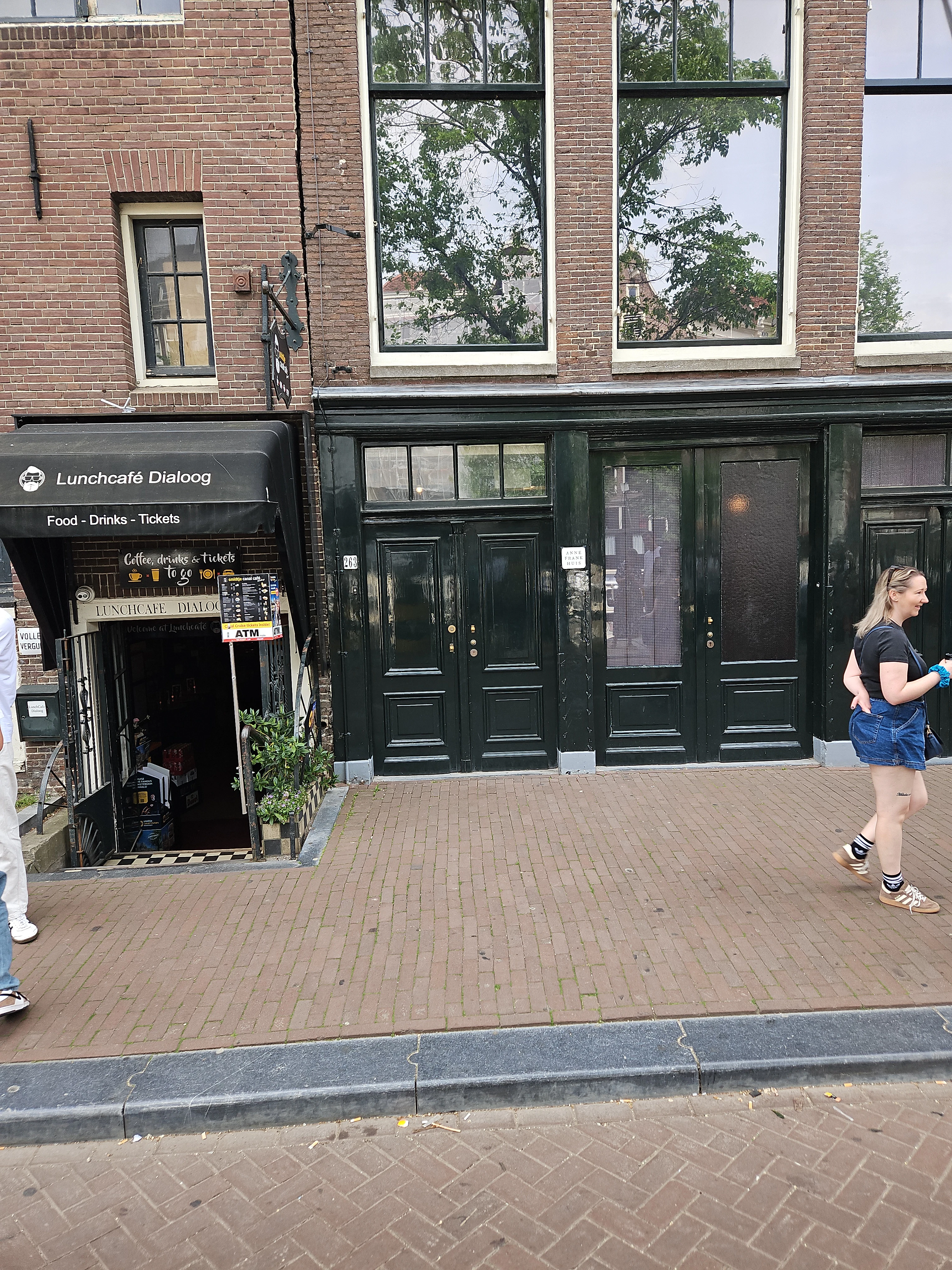 Player photo from Highlights of Jordaan Amsterdam: The Cursed Houses walking tour in Amsterdam