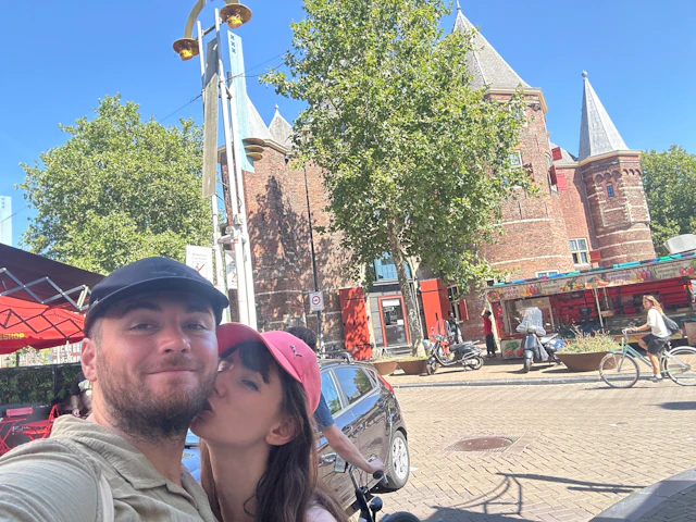 Foto de jugador en Romantic Amsterdam: Fairytale or Tragedy Walking Tour & Escape Game