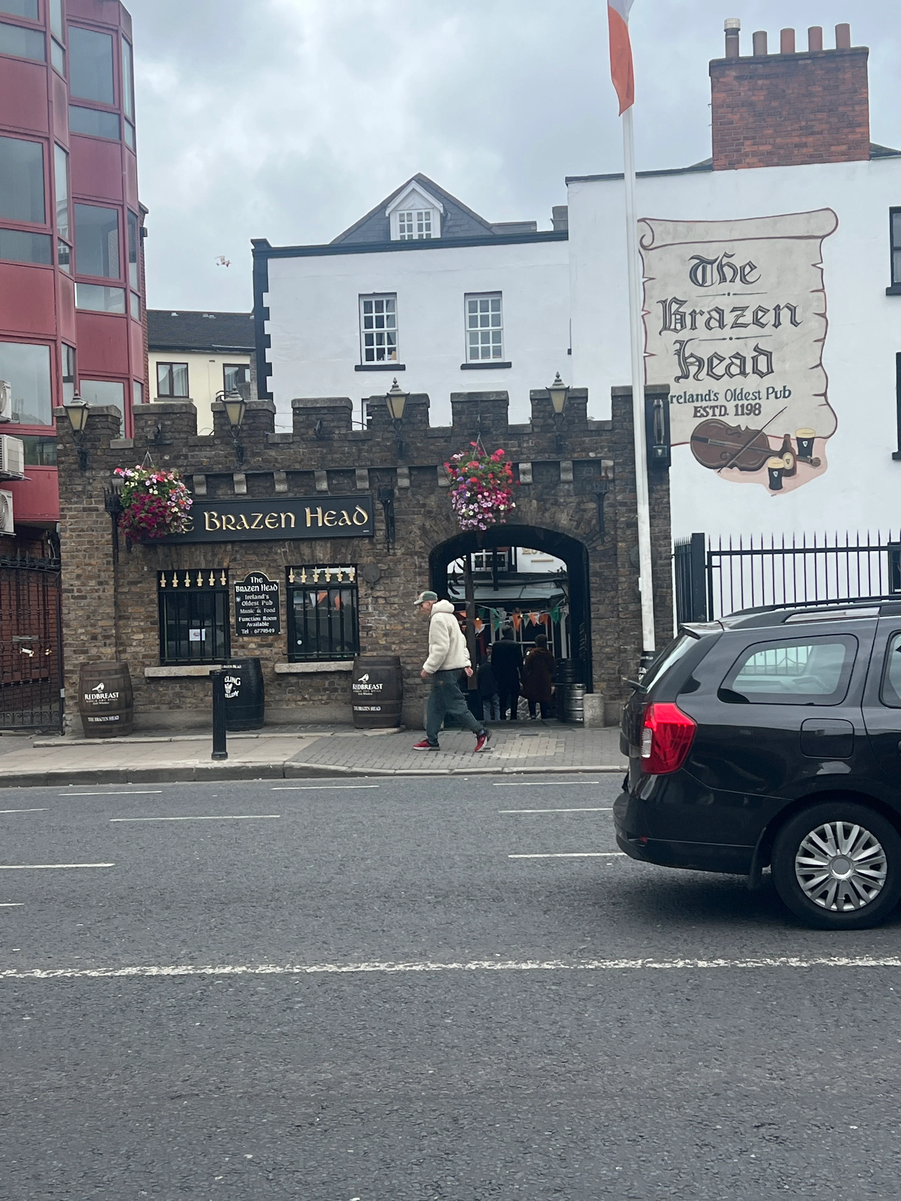 Player photo from Old Town Dublin: Famous Pubs walking tour in Dublin