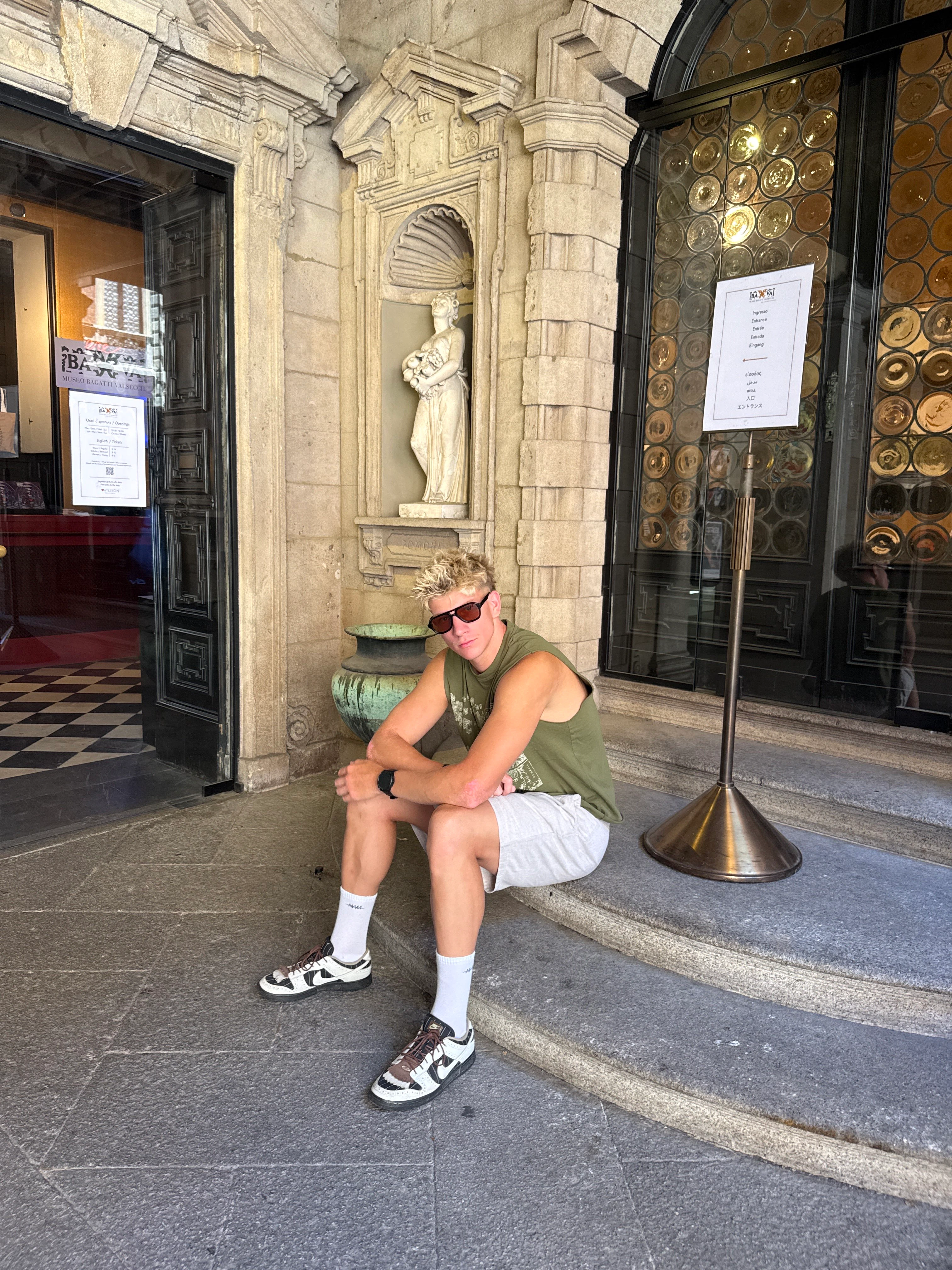Player photo from Fashion & Secrets: The Diamond Heist of Milan walking tour in Milan