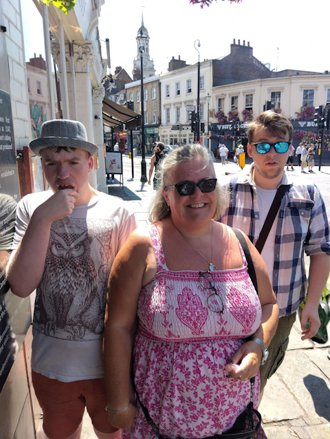 Spelersfoto van The Timekeeper’s Legacy: A Mystery Walk Through London’s Greenwich