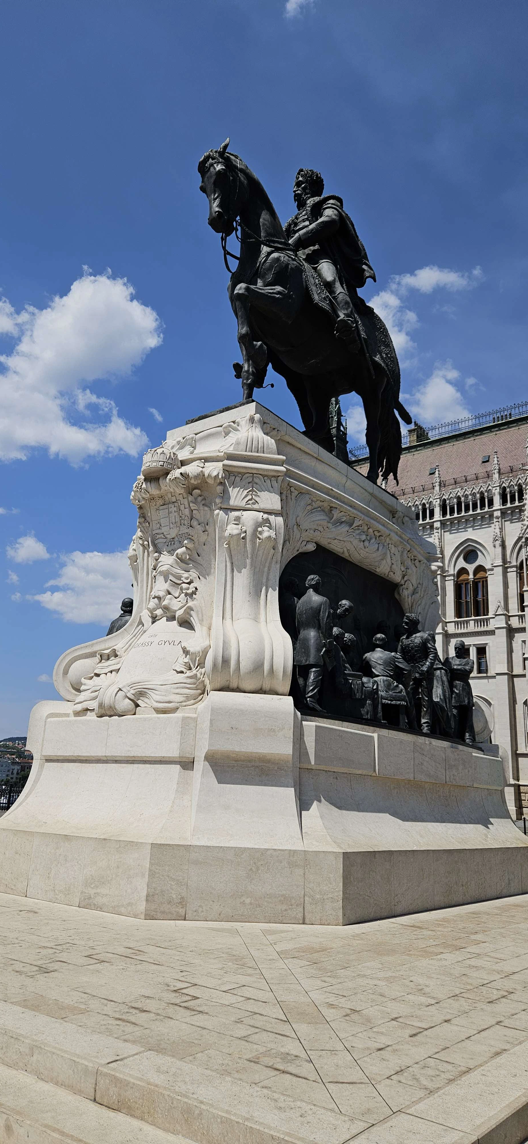 Player photo from Budapest Highlights: The Supernatural Detective walking tour in Budapest