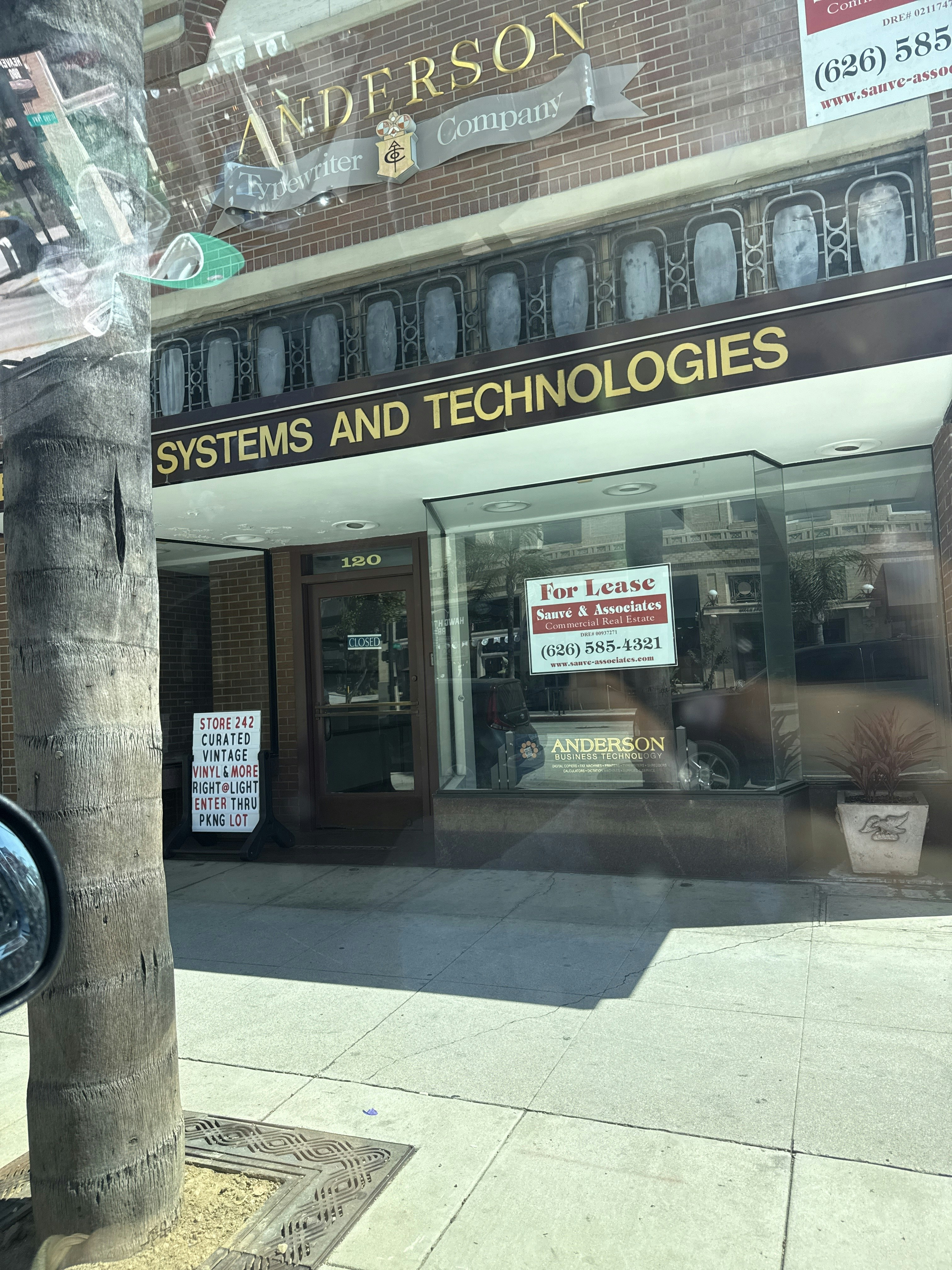 Player photo from Pasadena: Stop the Bomb walking tour in Pasadena