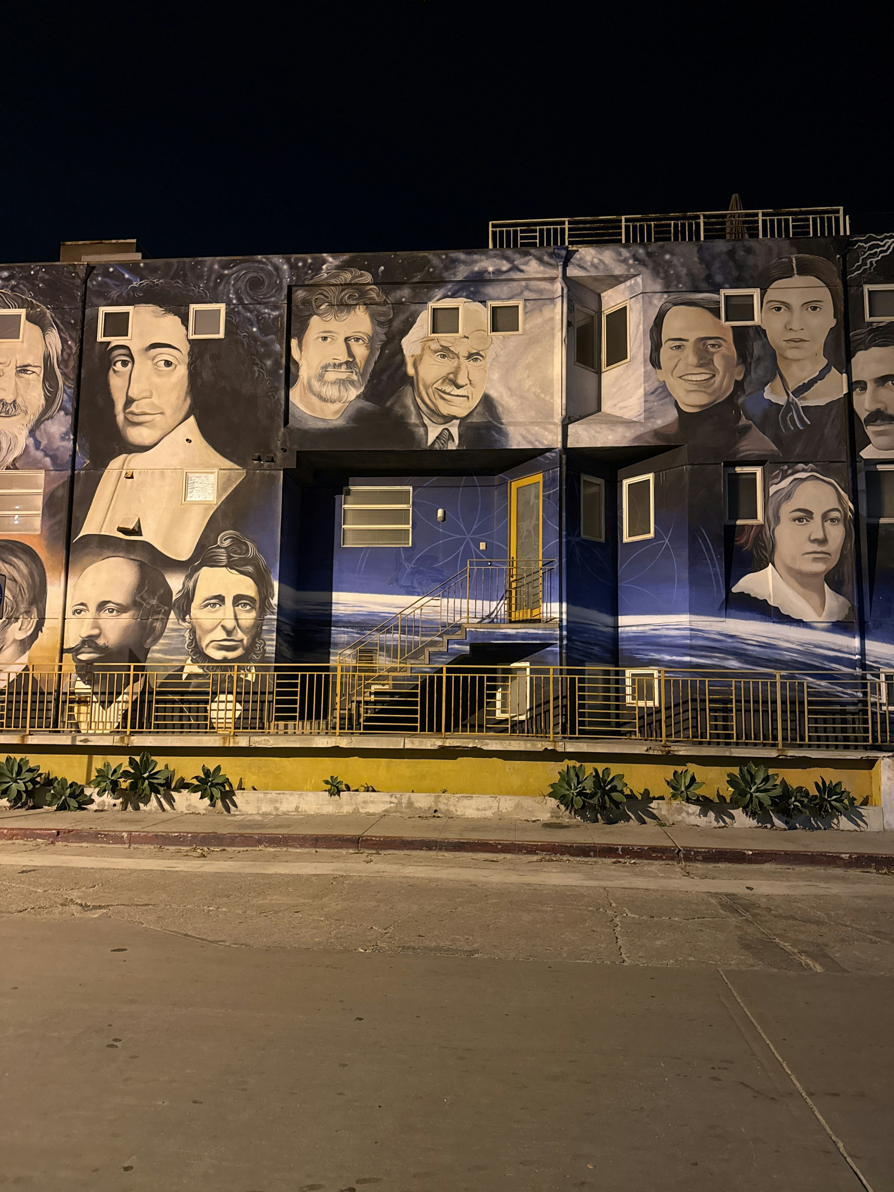 Player photo from Los Angeles: Venice Boardwalk Art Heist walking tour in Los Angeles