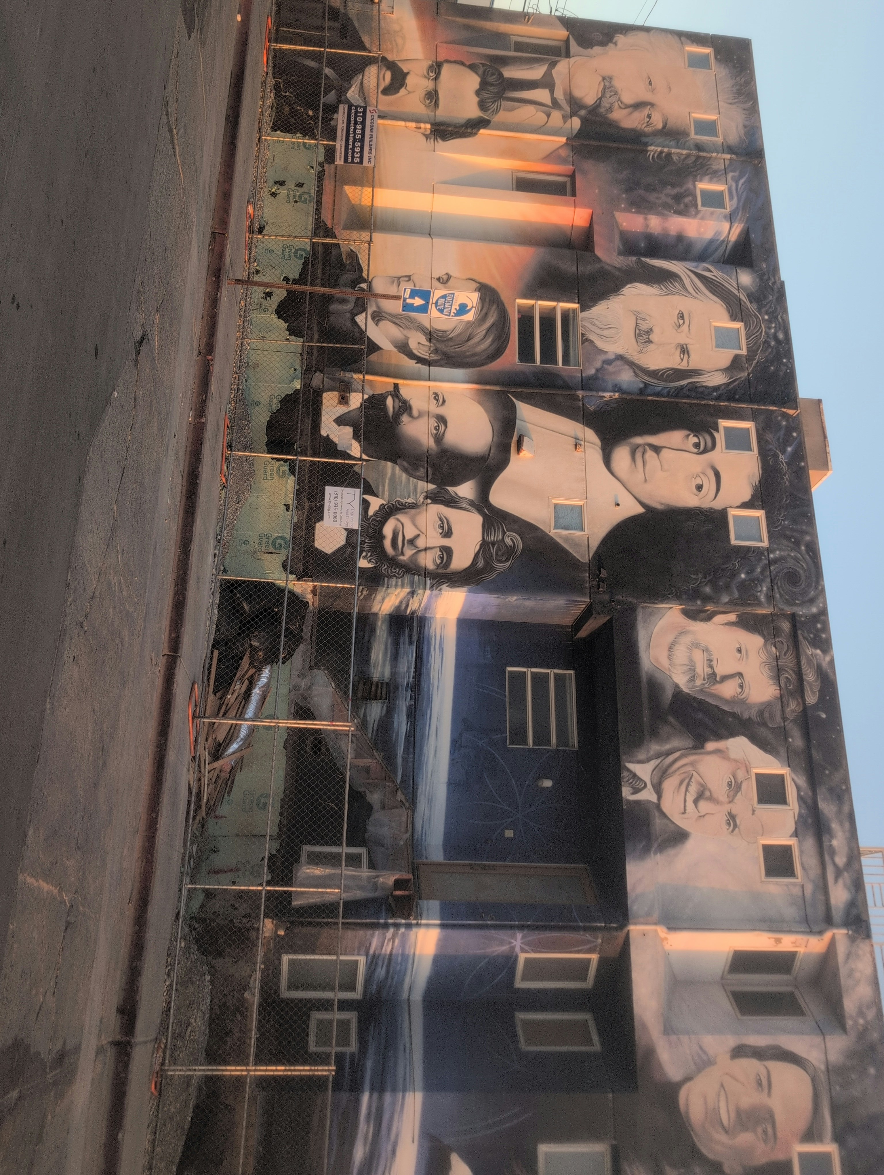 Player photo from Los Angeles: Venice Boardwalk Art Heist walking tour in Los Angeles