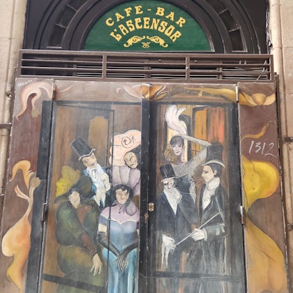Player photo from Vintage Barcelona: Historical bars & restaurants walking tour in Barcelona
