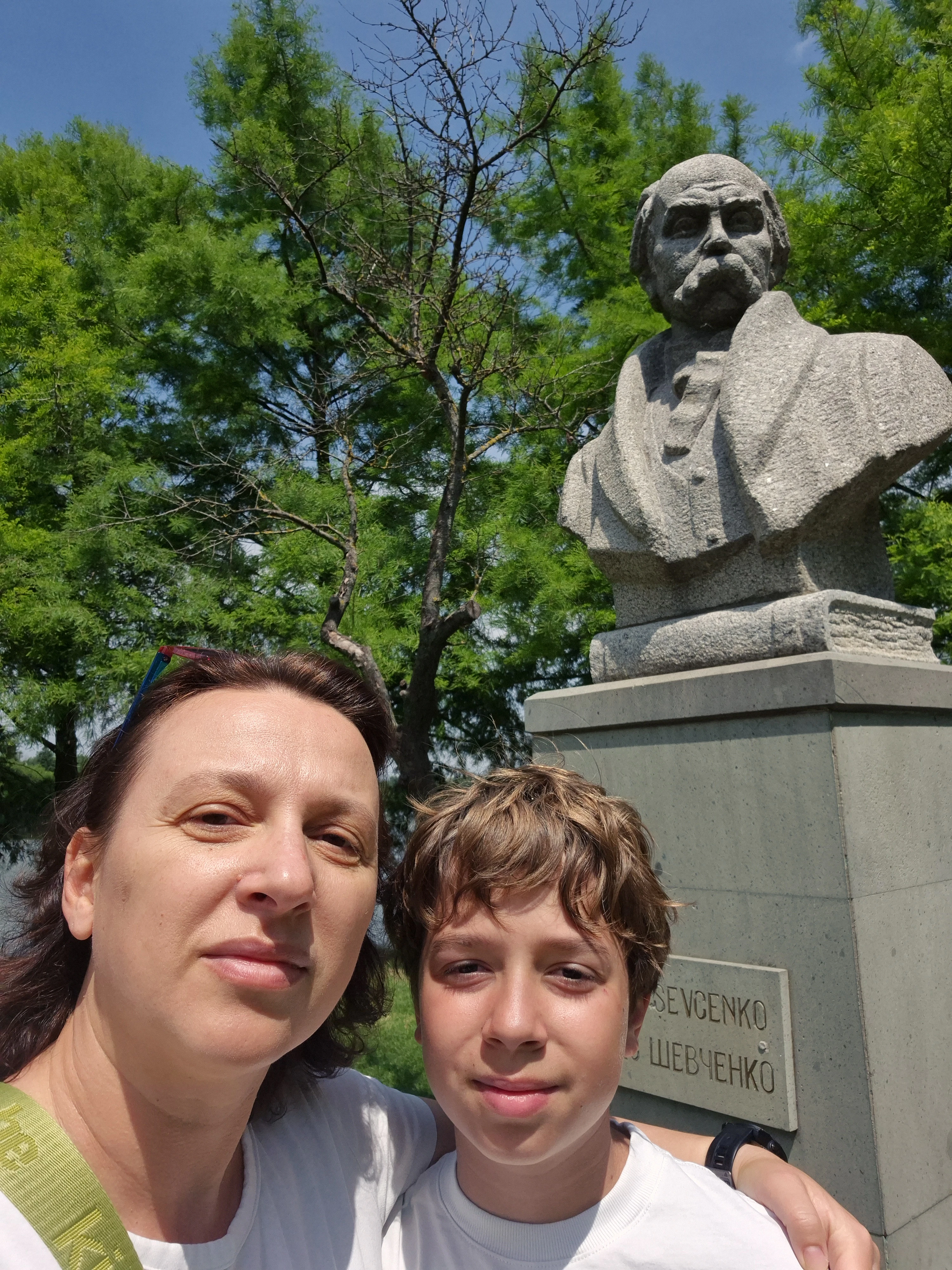 Player photo from Romantic Bucharest: Les Jardins walking tour in Bucharest
