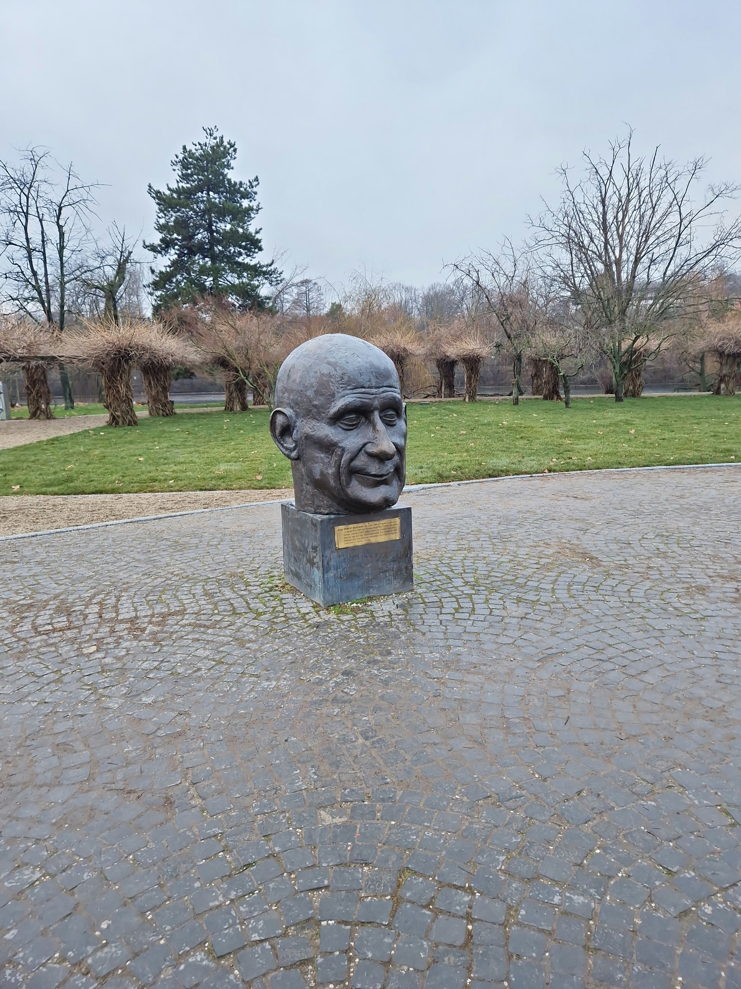 Player photo from Romantic Bucharest: Les Jardins walking tour in Bucharest