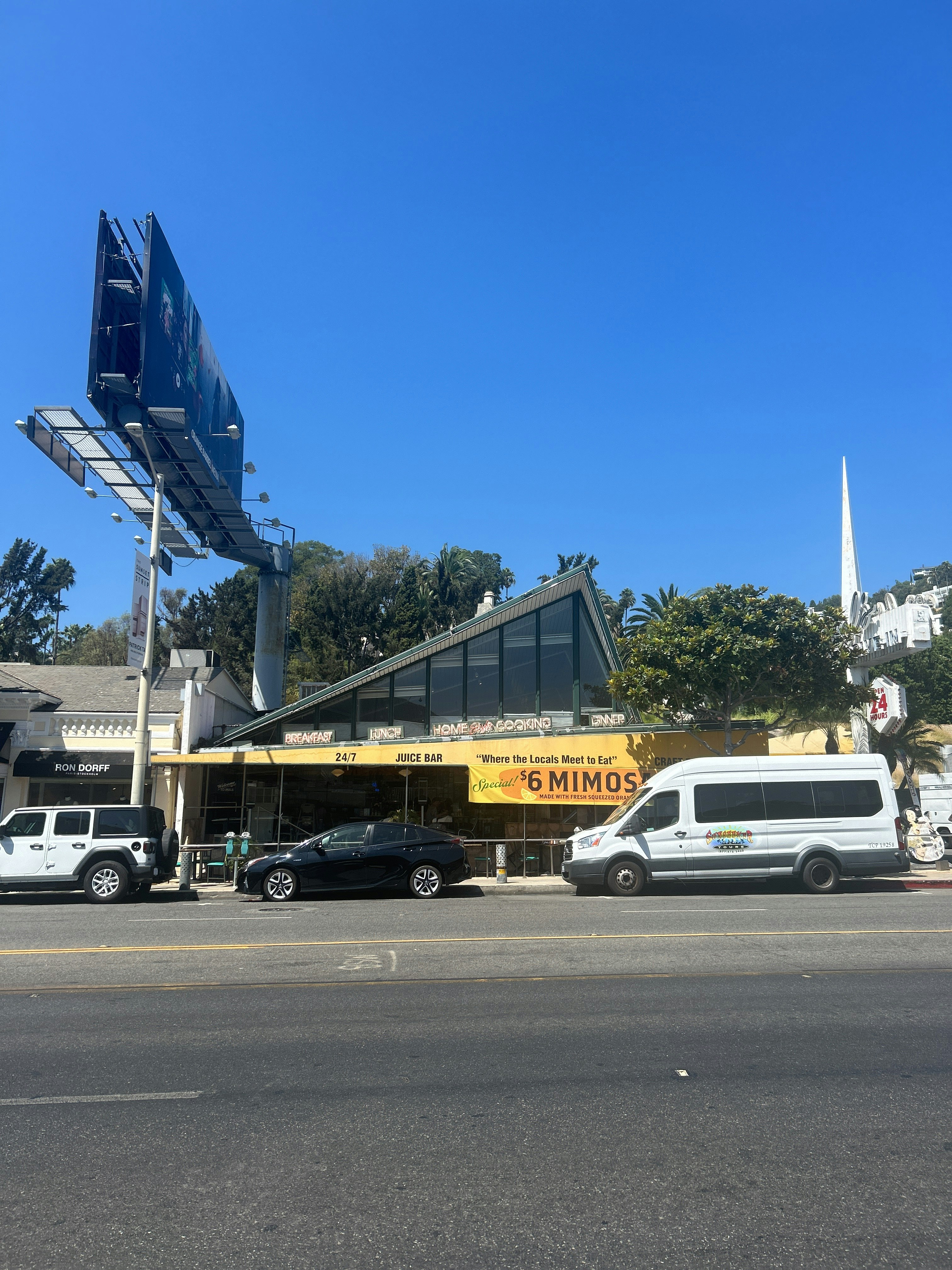 Player photo from Rock'n'Roll Los Angeles: The Sunset Strip walking tour in Los Angeles