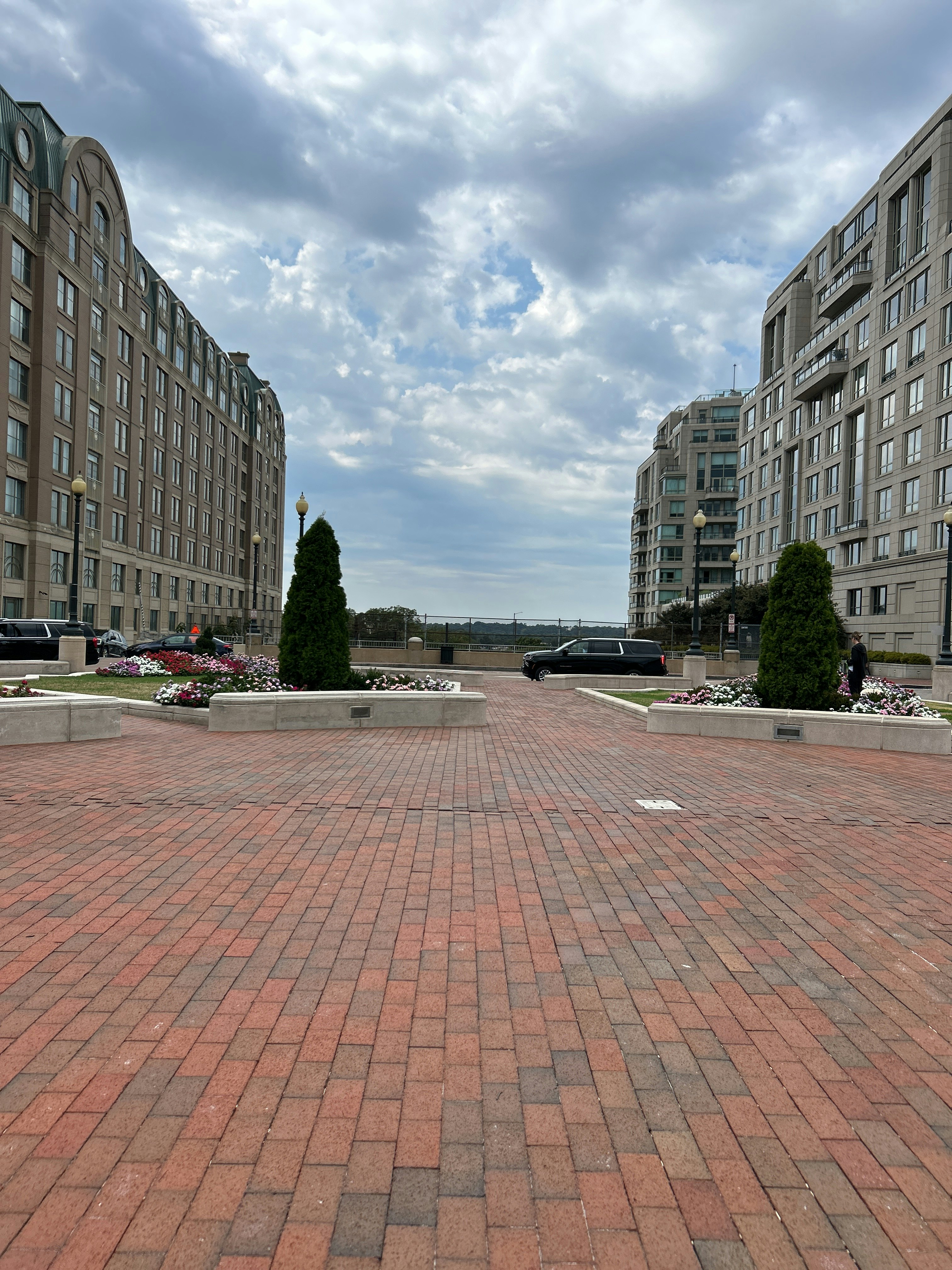 Player photo from Washington D.C: FBI V.S Bank Robbers & Art Thieves walking tour in Washington D.C.