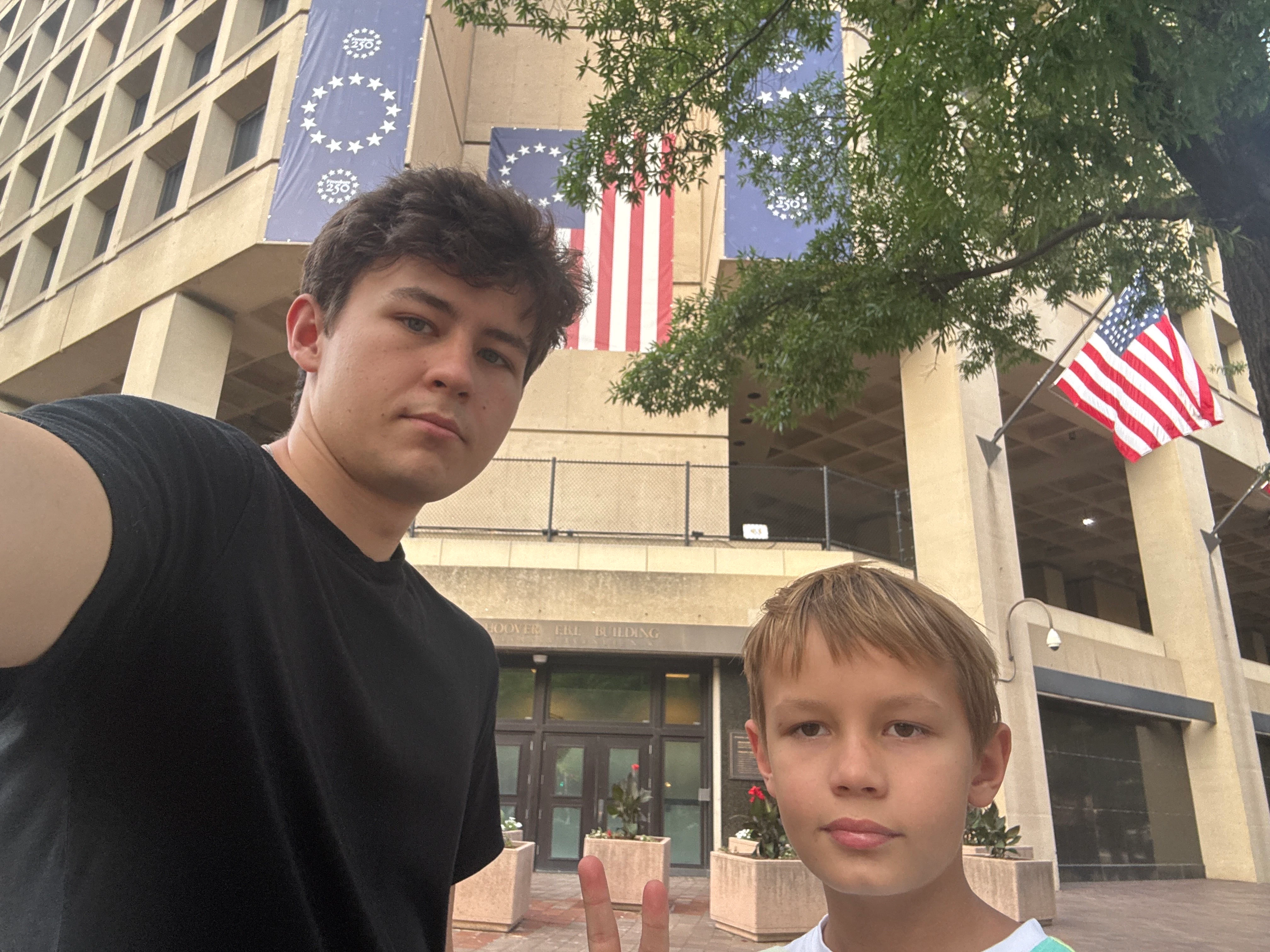 Player photo from Washington D.C: FBI V.S Bank Robbers & Art Thieves walking tour in Washington D.C.