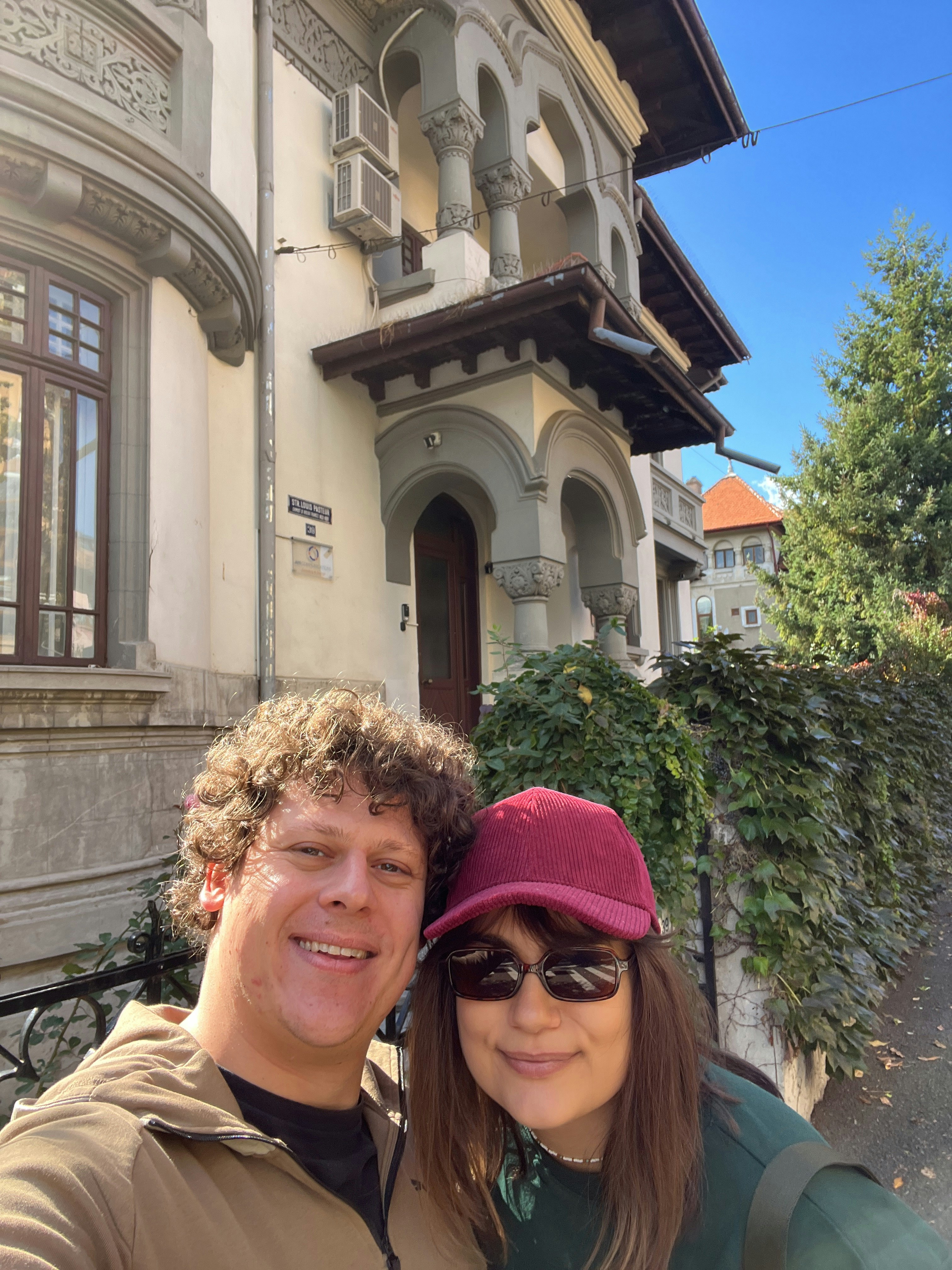 Player photo from Romantic Cotroceni: Run Away With Me in Bucharest walking tour in Bucharest