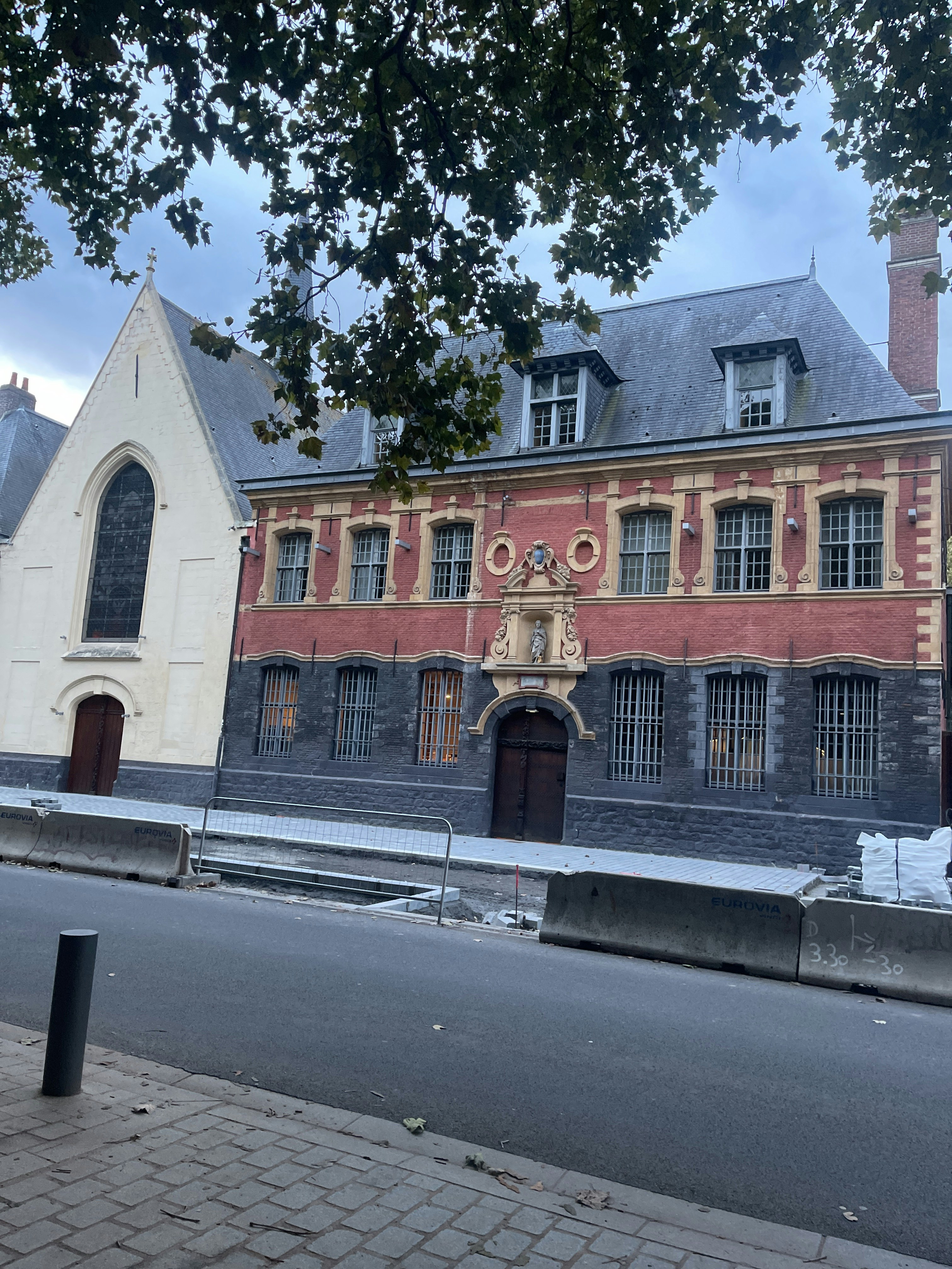 Player photo from Mystery in Lille : On the trail of the Golden Hand walking tour in Lille