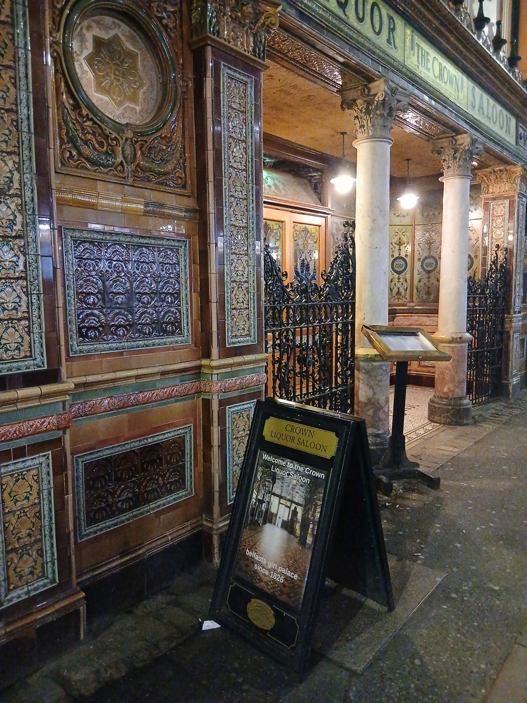 Player photo from Belfast Bar Crawl: Pints, Pubs & Stories