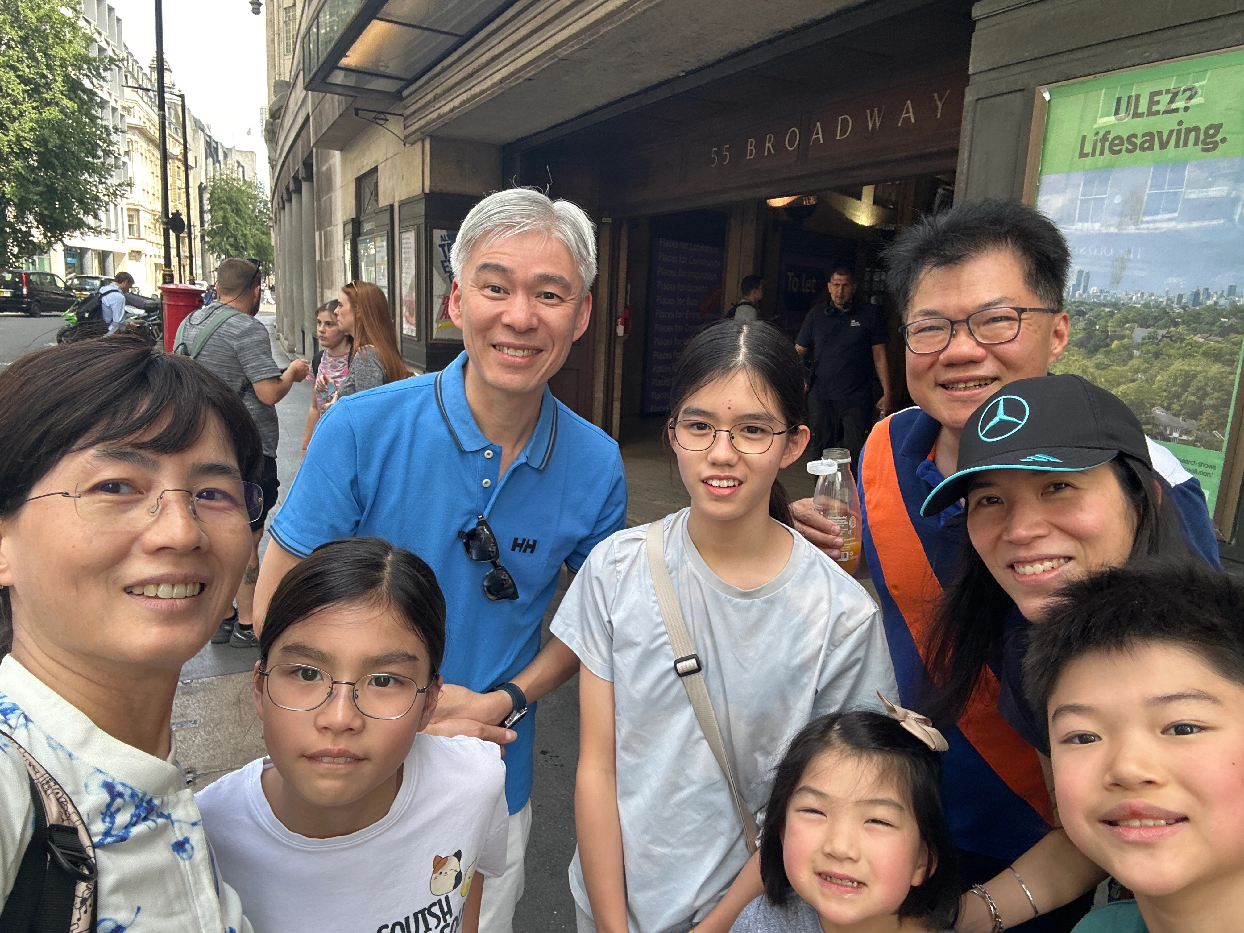 Player photo from Stunning St James's ParkHunt London: The Elusive Crossing walking tour in London
