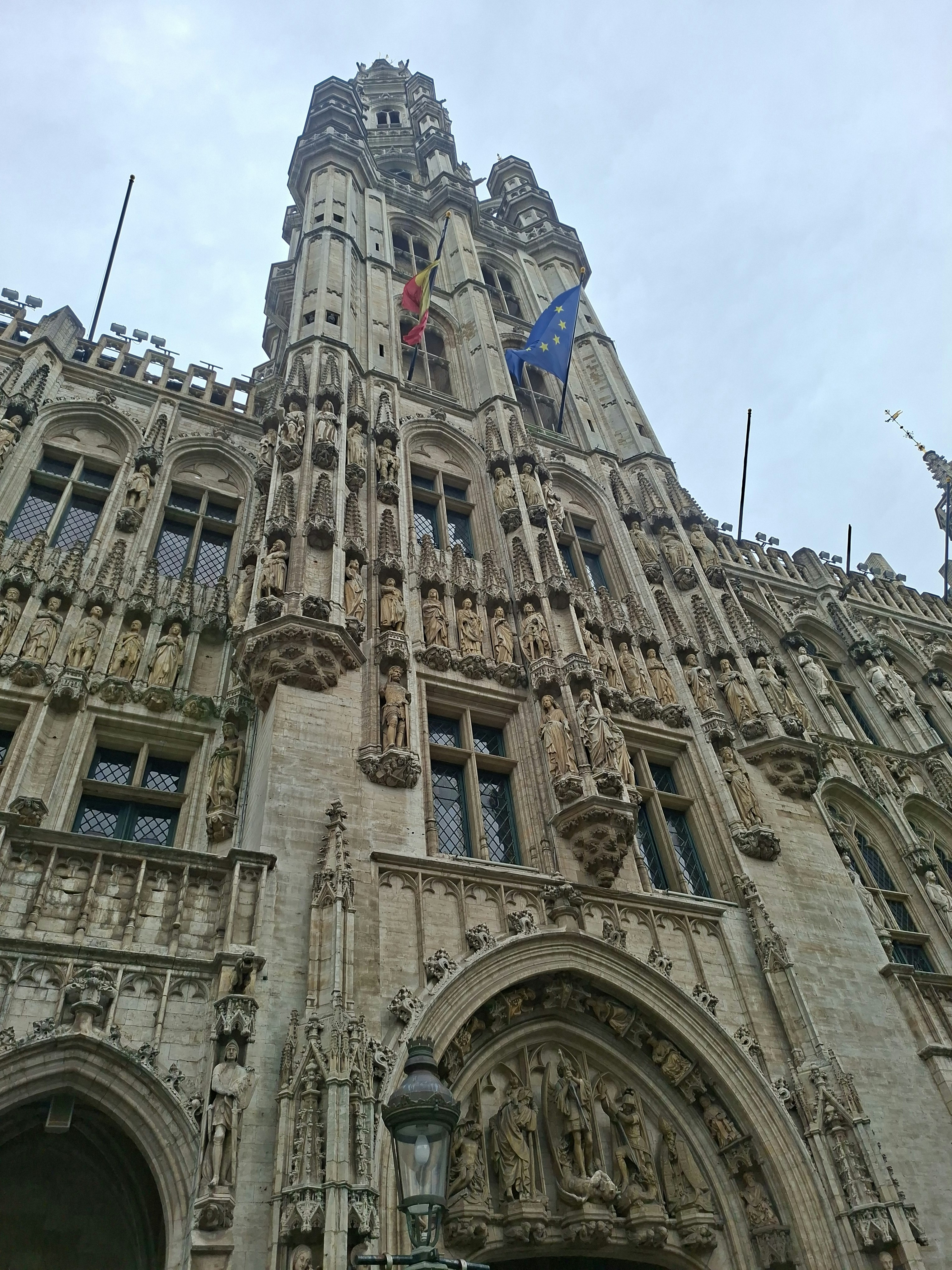 Player photo from A Journey Through Time: Grand-Place, Brussels