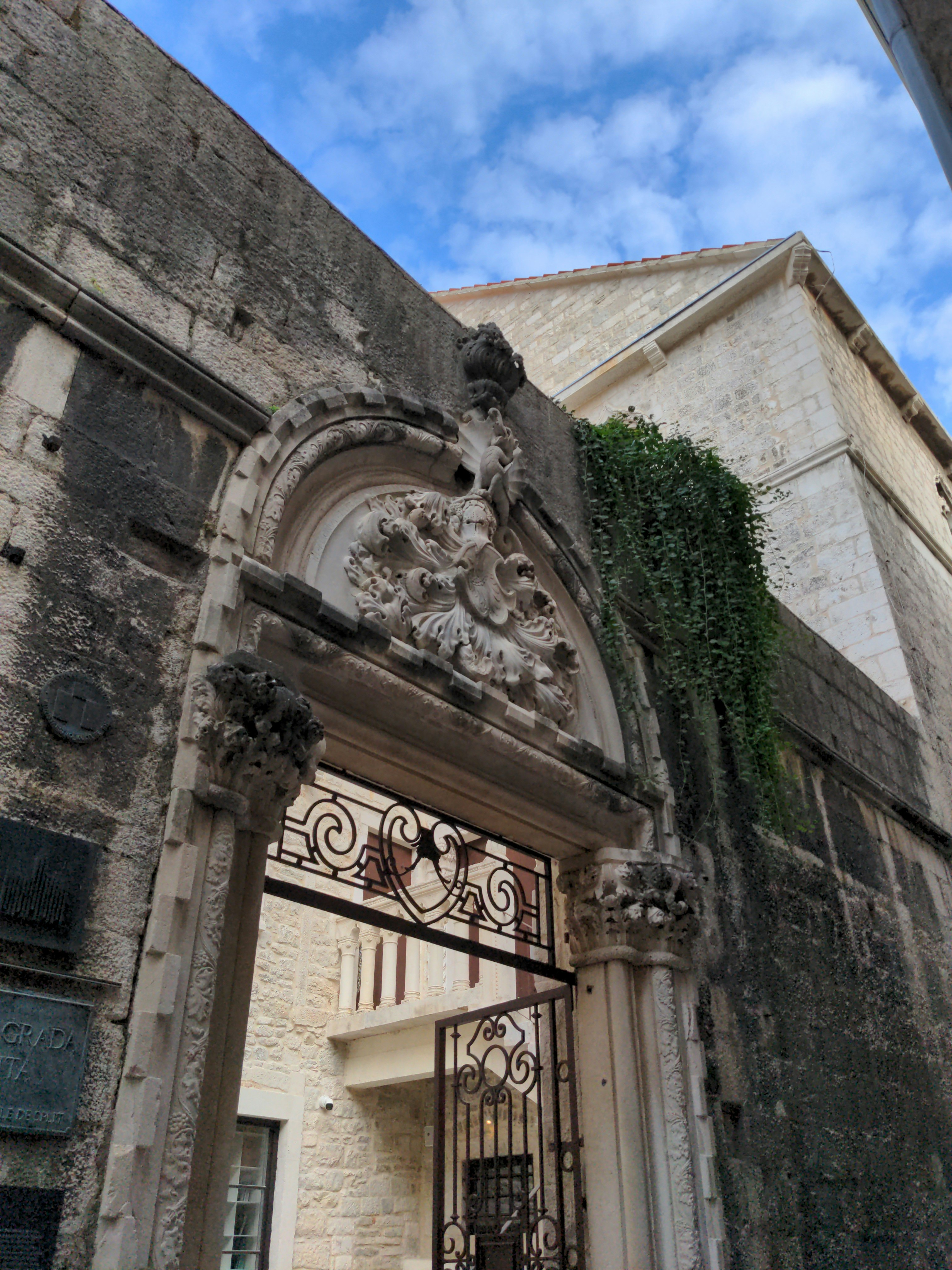 Player photo from Landmarks of Split: Discover the 1700 Year Old City walking tour in Split