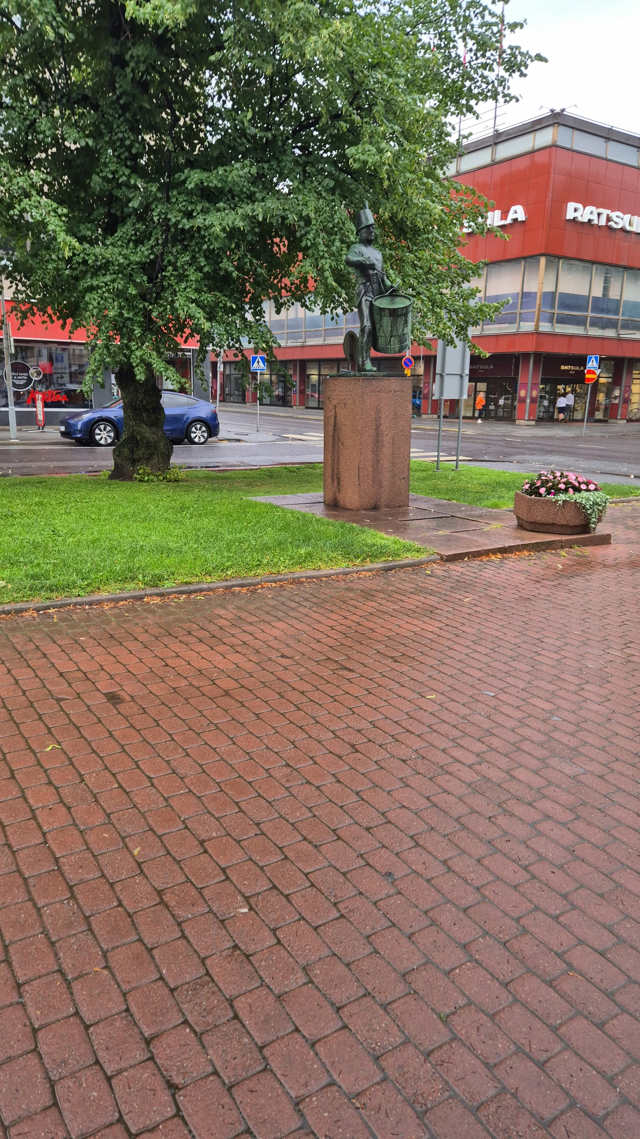 Player photo from Bear hunt in Pori walking tour in Pori