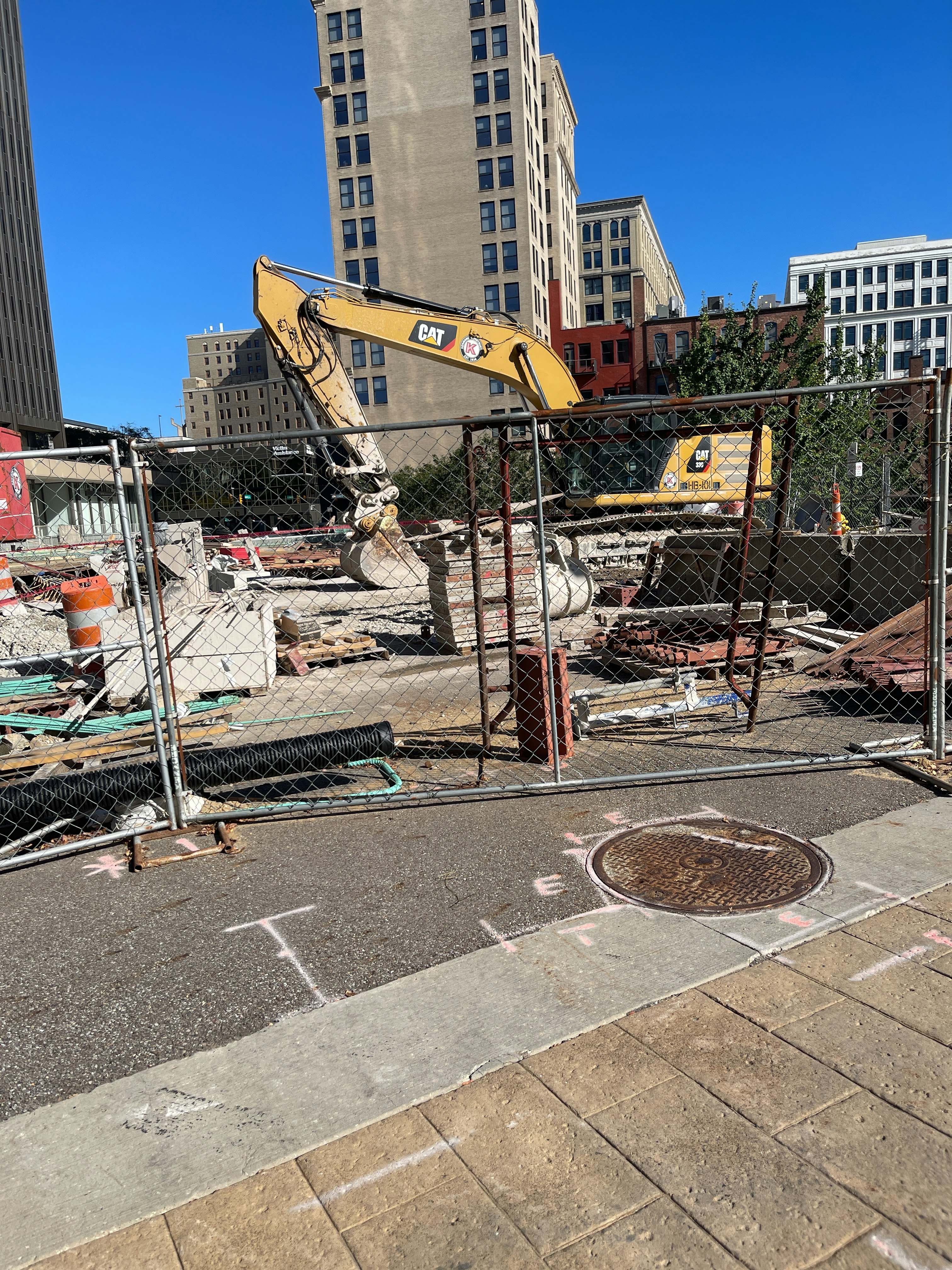 Player photo from Rubber City Roam: The Locks and Landmarks of Downtown Akron walking tour in Akron, OH