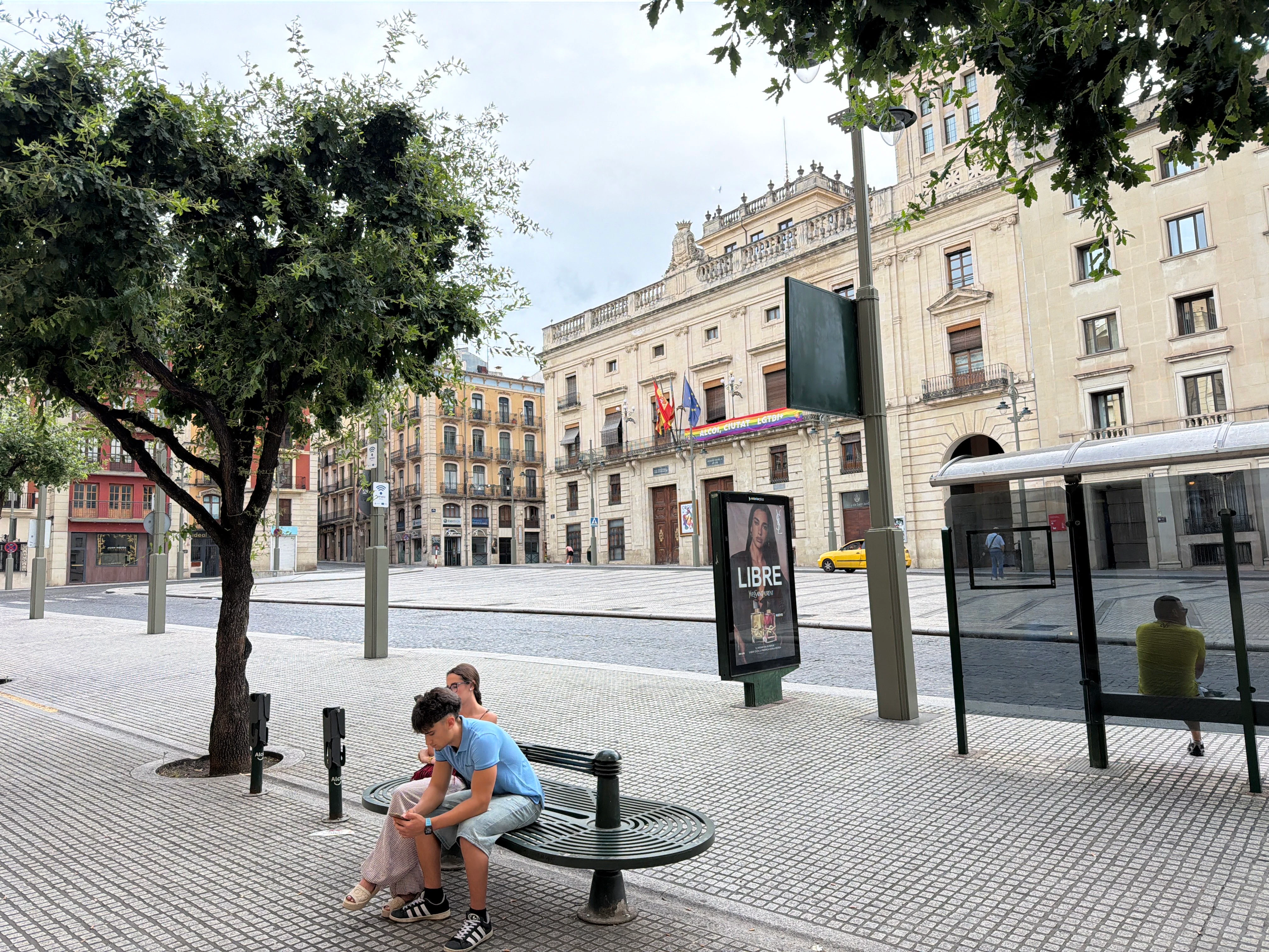 Player photo from Alcoy modernism route: social and artistic revolution walking tour in Alcoi