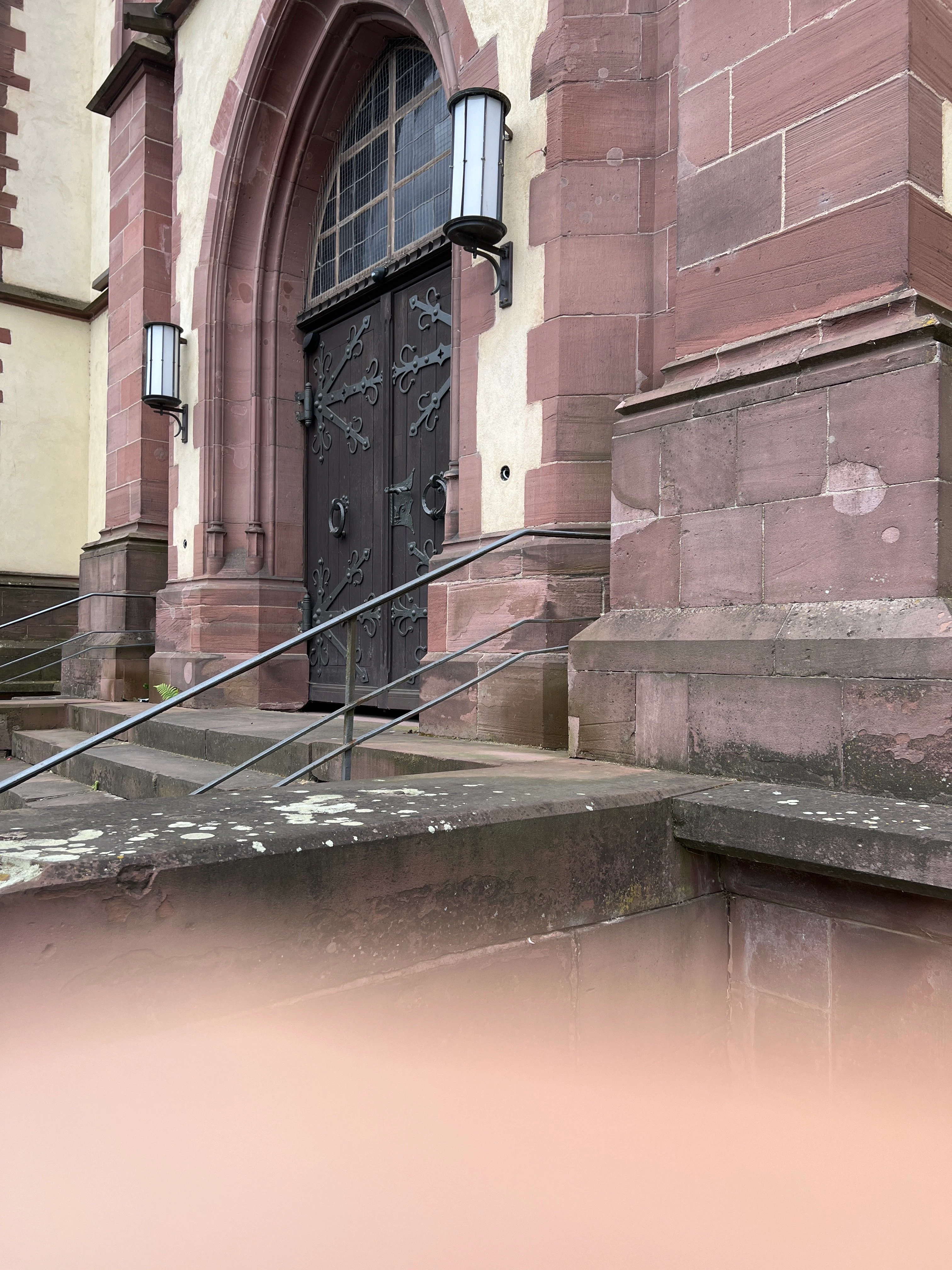 Player photo from Frankfurt: The Lost Waters of Alt-Sachsenhausen walking tour in Frankfurt